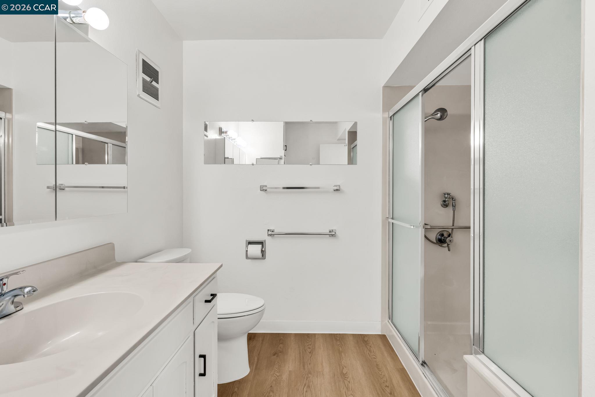 Photo #42: 41120142 Listing: Photo #42