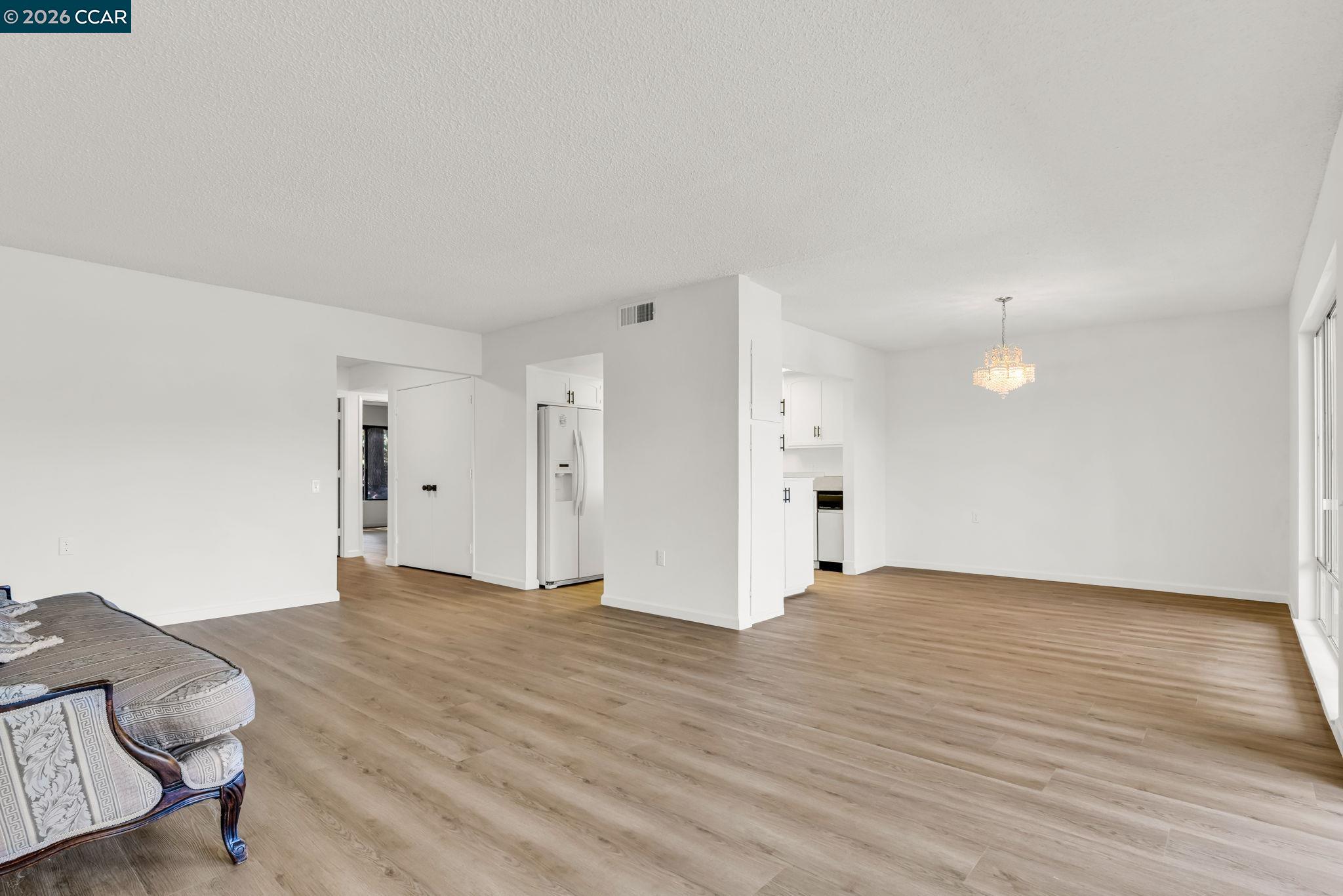 Photo #10: 41120142 Listing: Photo #10