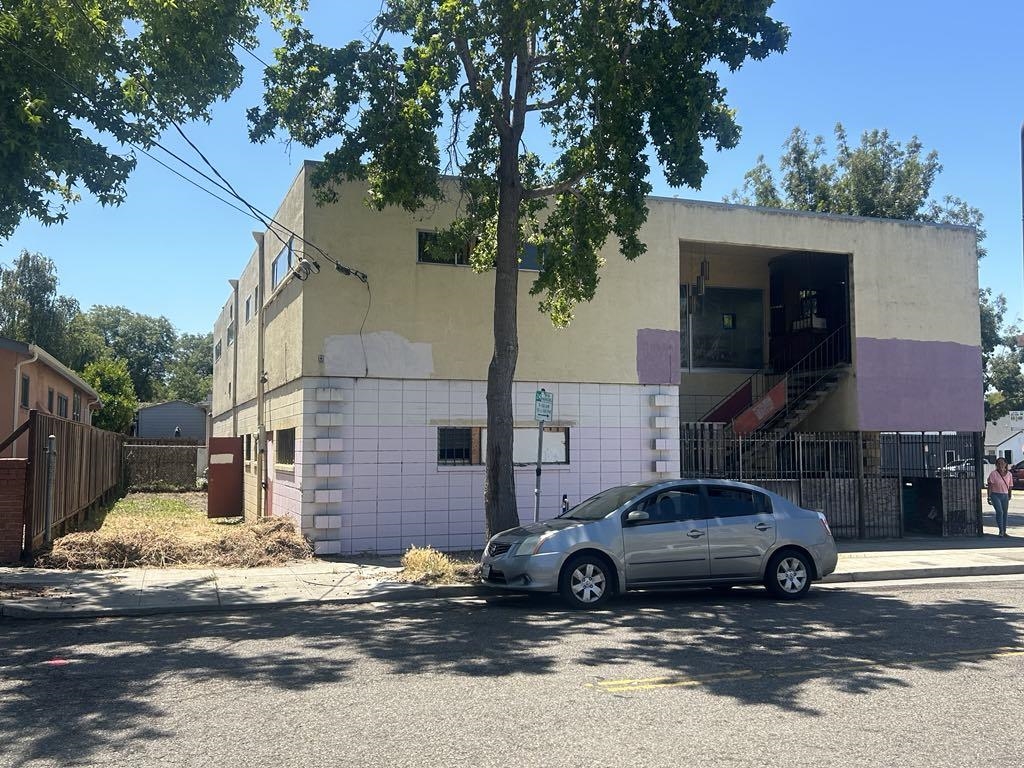 Detail Gallery Image 7 of 21 For 3101 Sacramento St, Berkeley,  CA 94702 - – Beds | – Baths