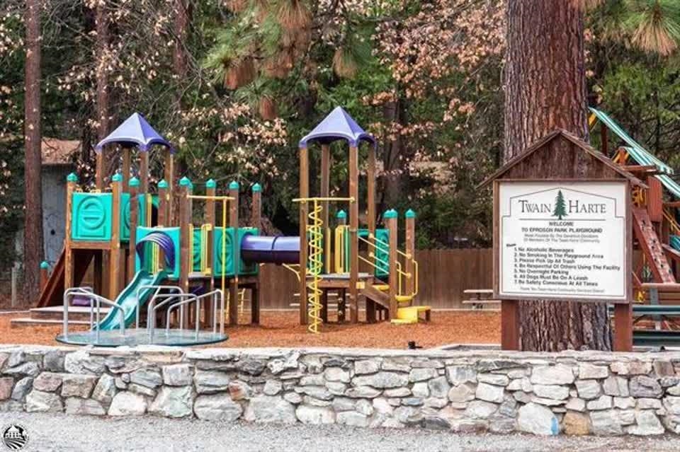 Detail Gallery Image 41 of 44 For 22650 Fuller Rd, Twain Harte,  CA 95383 - 2 Beds | 1 Baths