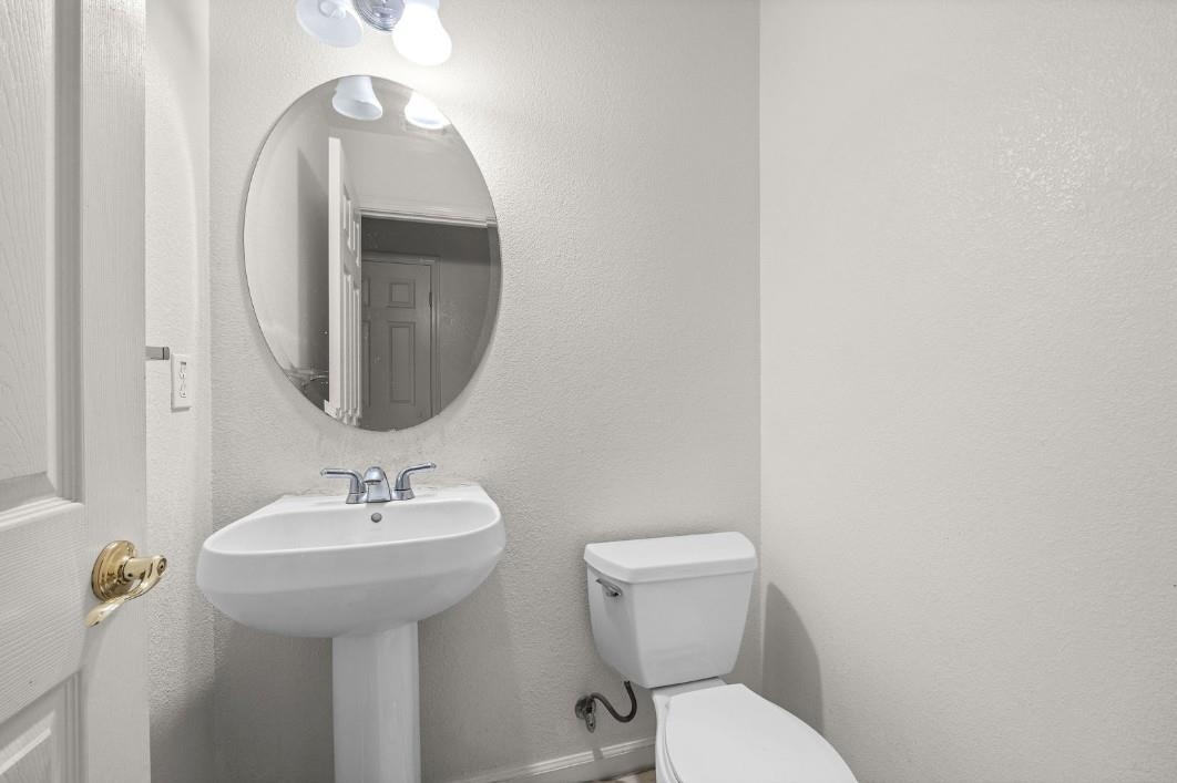 Detail Gallery Image 21 of 39 For 174 Lucy Lane, Richmond,  CA 94801 - 4 Beds | 3 Baths