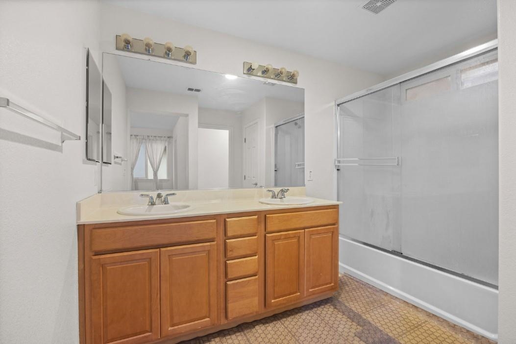 Detail Gallery Image 25 of 39 For 174 Lucy Lane, Richmond,  CA 94801 - 4 Beds | 3 Baths