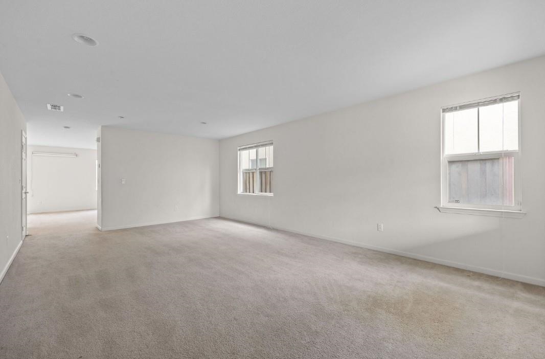 Detail Gallery Image 8 of 39 For 174 Lucy Lane, Richmond,  CA 94801 - 4 Beds | 3 Baths