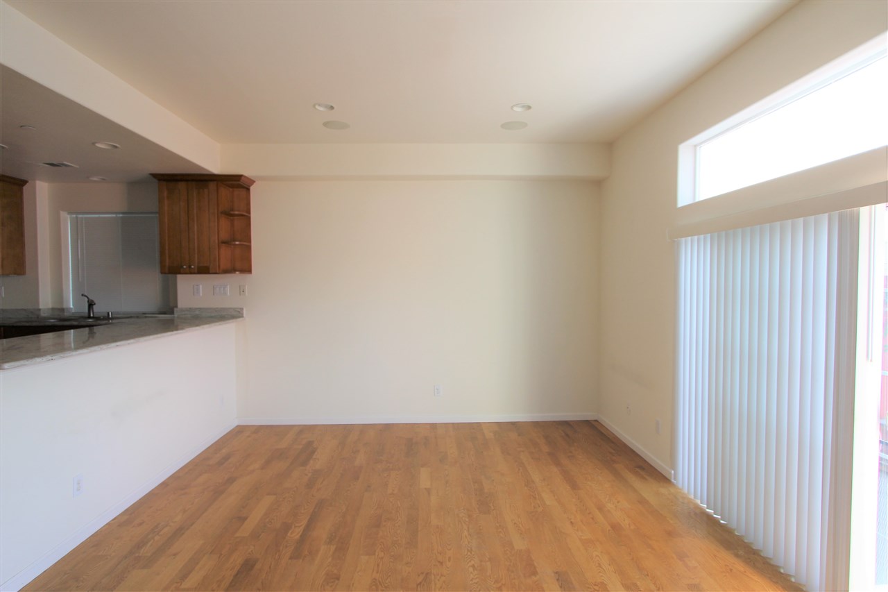 Detail Gallery Image 10 of 18 For 15667 Liberty St, San Leandro,  CA 94578 - 3 Beds | 2/1 Baths