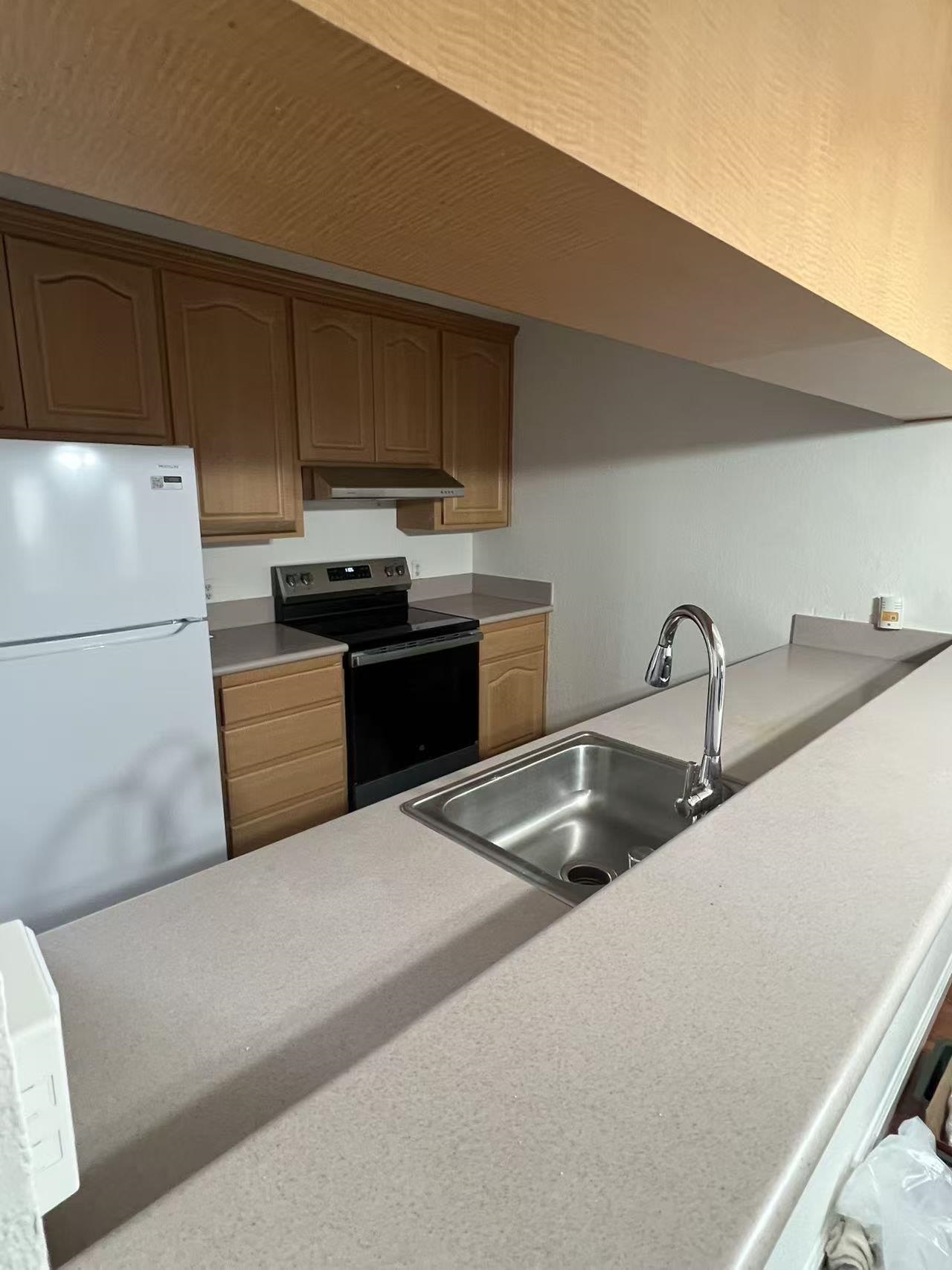 Detail Gallery Image 8 of 13 For 1391 Monument Blvd #5,  Concord,  CA 94520 - 2 Beds | 1/1 Baths