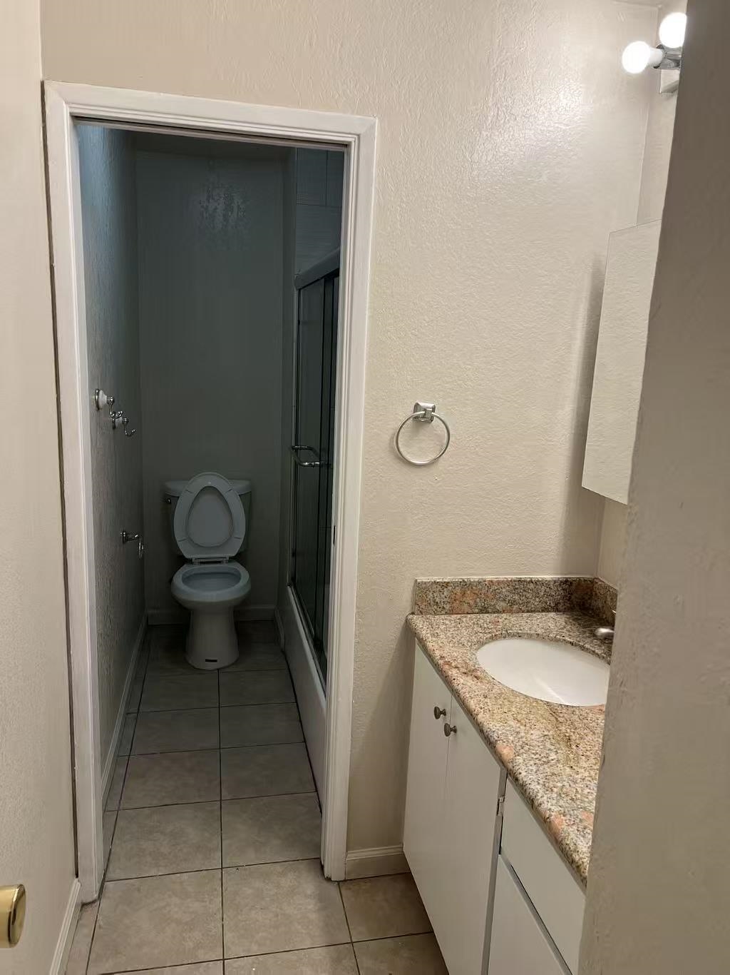 Detail Gallery Image 9 of 13 For 1391 Monument Blvd #5,  Concord,  CA 94520 - 2 Beds | 1/1 Baths