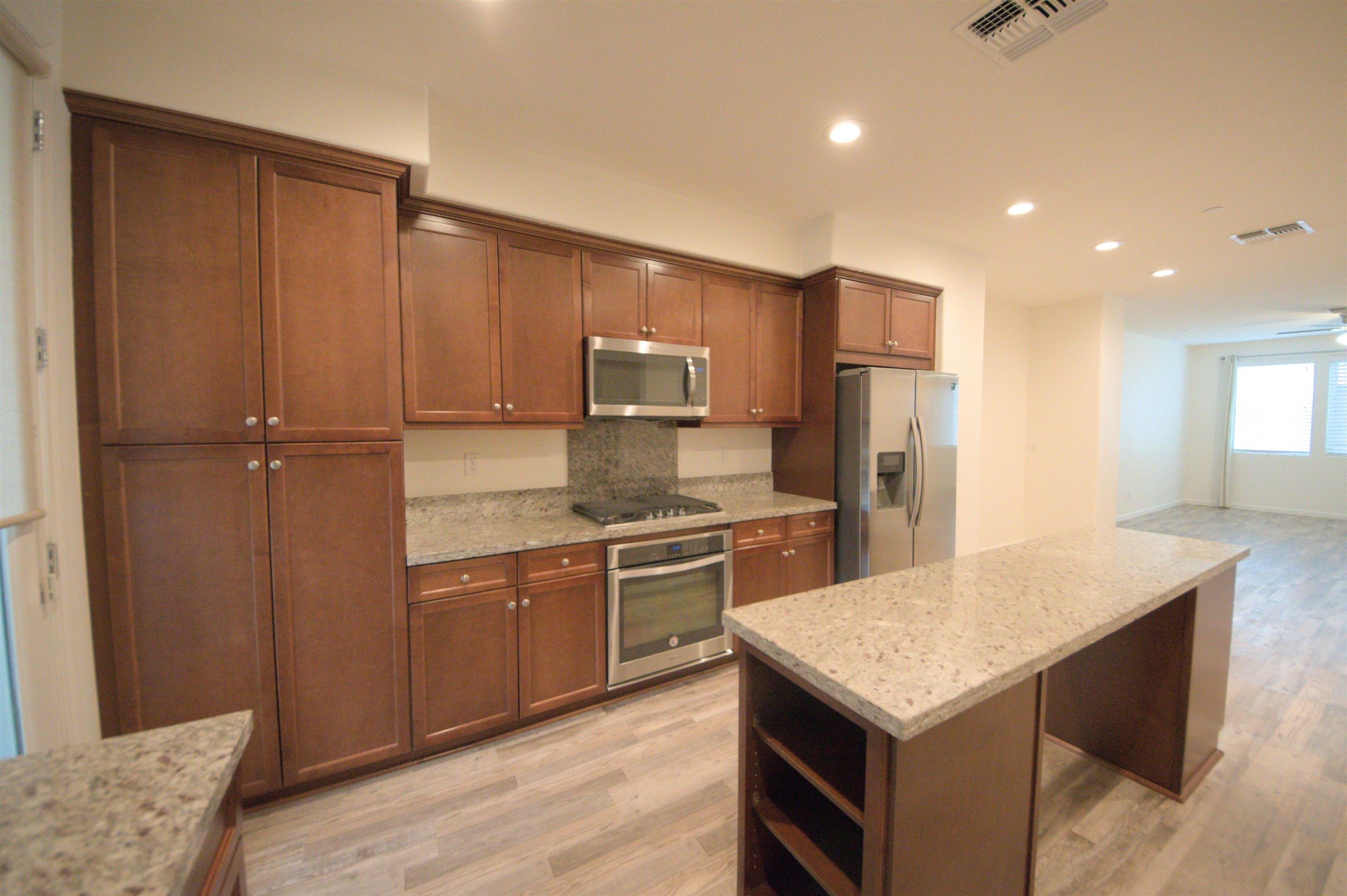 Detail Gallery Image 19 of 48 For 5590 El Dorado Ln, Dublin,  CA 94568 - 3 Beds | 3/1 Baths