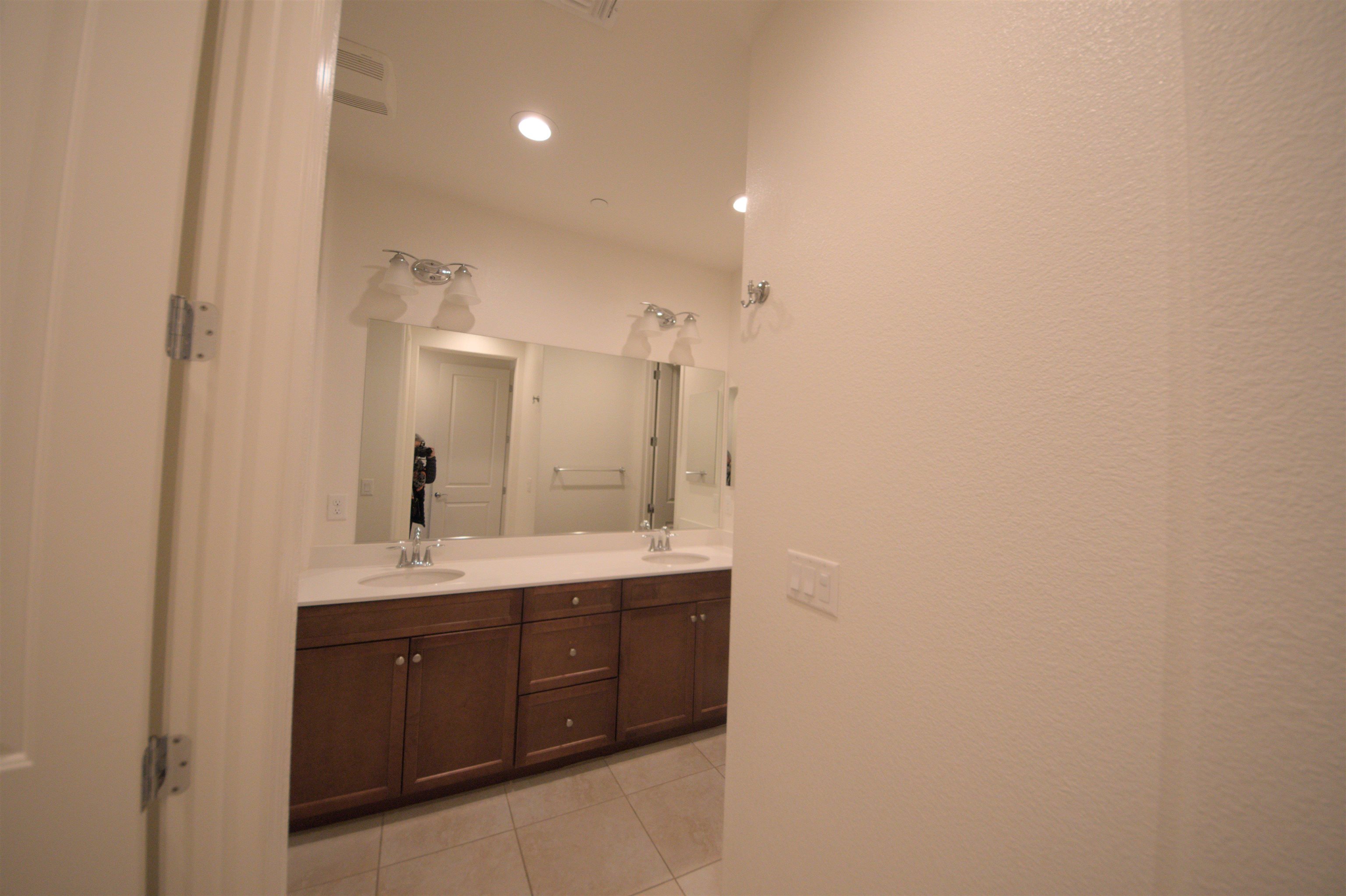 Detail Gallery Image 34 of 48 For 5590 El Dorado Ln, Dublin,  CA 94568 - 3 Beds | 3/1 Baths