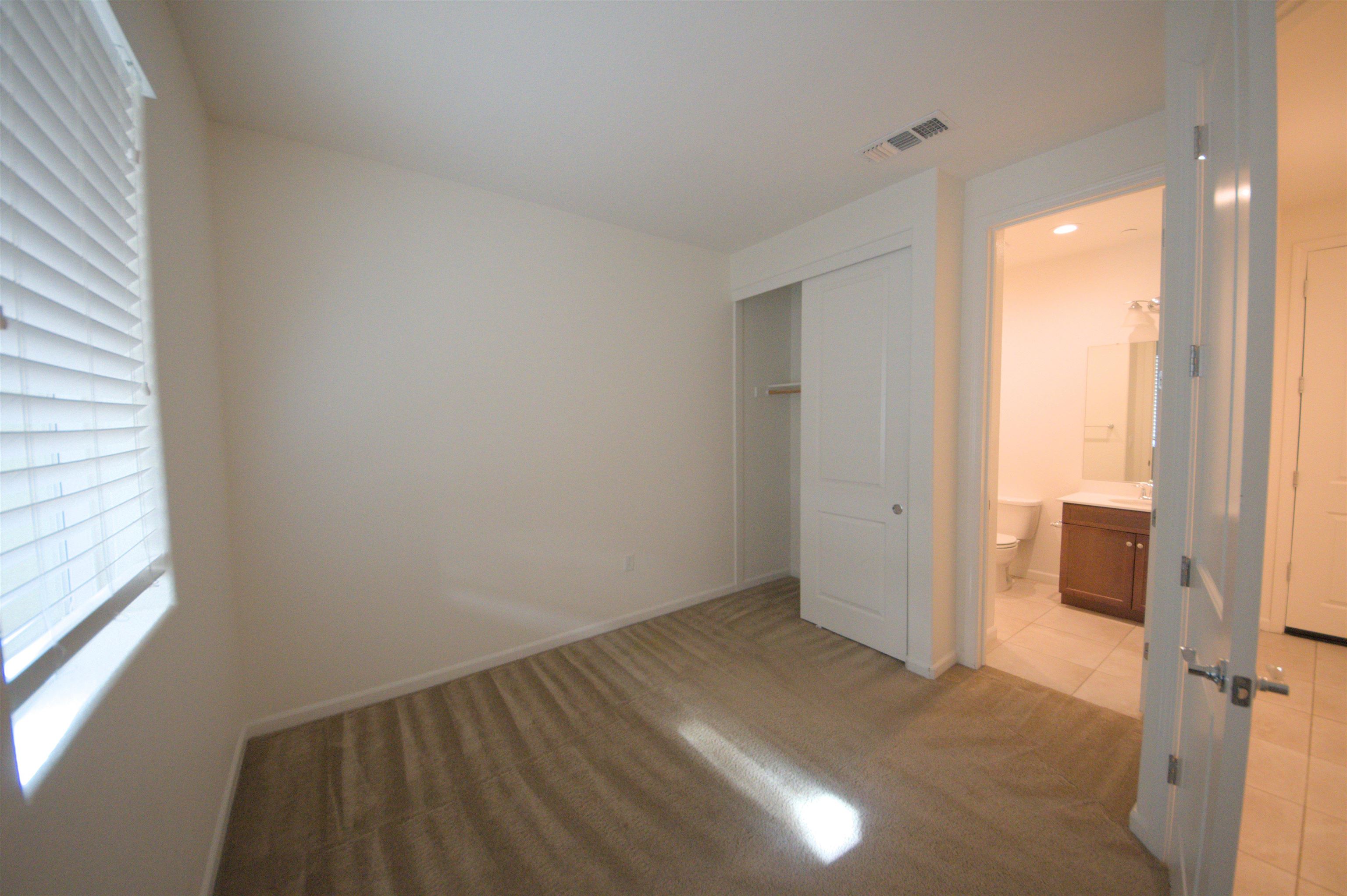 Detail Gallery Image 8 of 48 For 5590 El Dorado Ln, Dublin,  CA 94568 - 3 Beds | 3/1 Baths