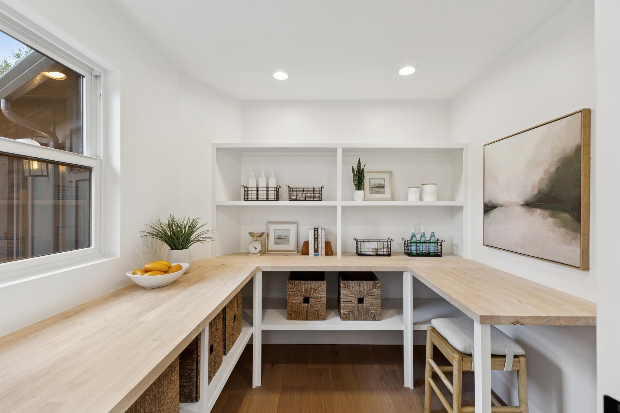 Detail Gallery Image 14 of 56 For 25 Snowberry Lane, Orinda,  CA 94563 - 5 Beds | 5/2 Baths