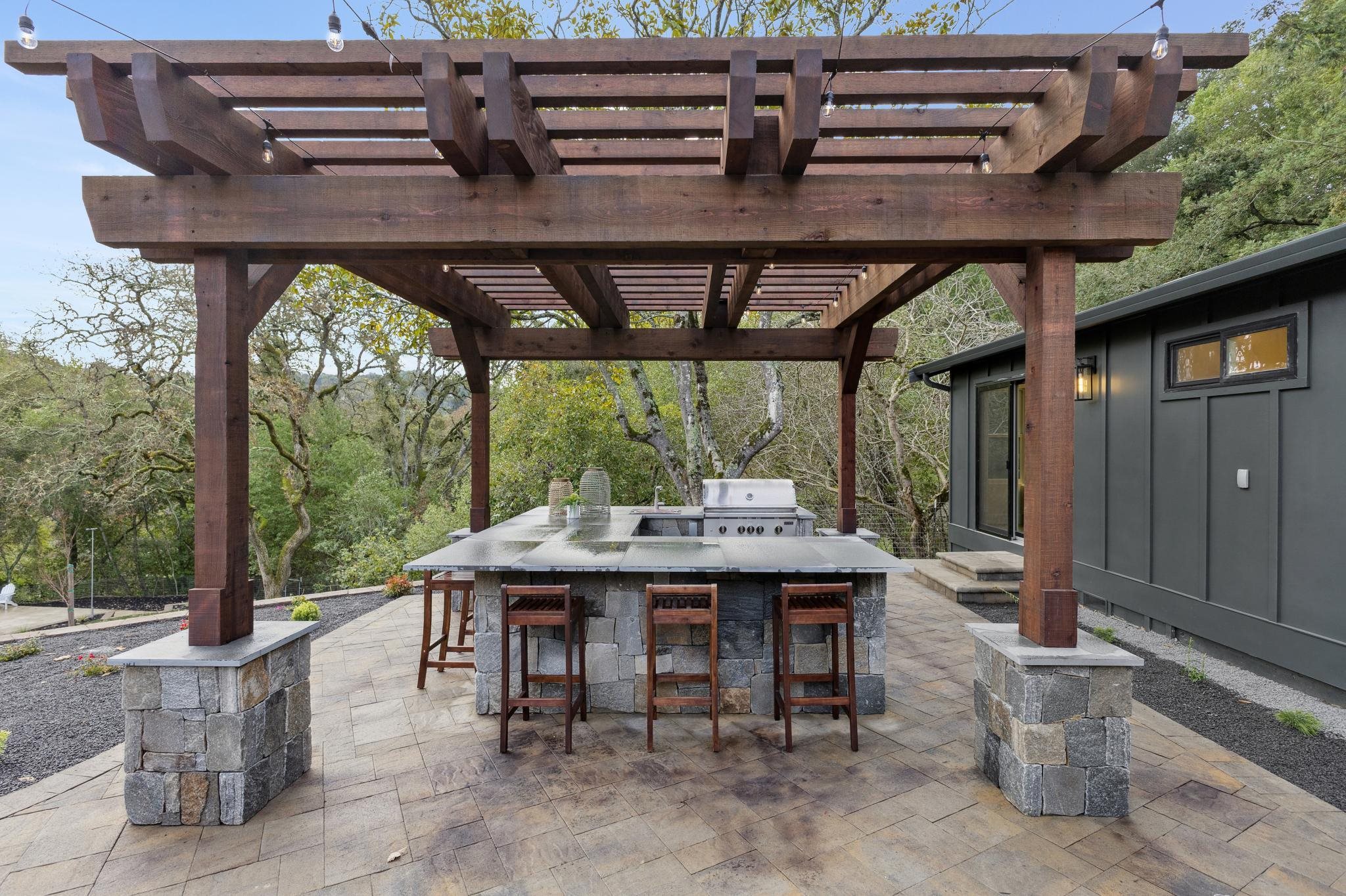 Detail Gallery Image 20 of 56 For 25 Snowberry Lane, Orinda,  CA 94563 - 5 Beds | 5/2 Baths