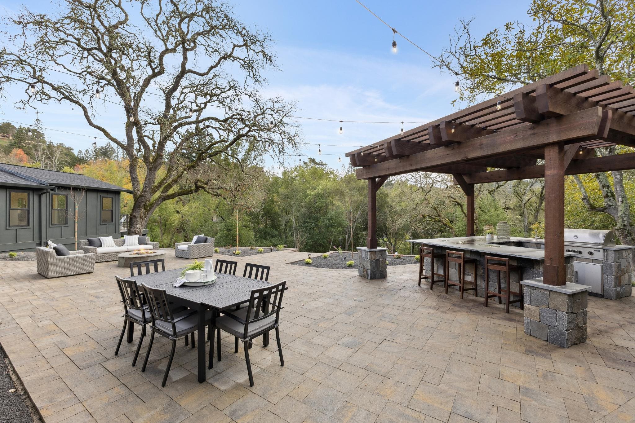 Detail Gallery Image 21 of 56 For 25 Snowberry Lane, Orinda,  CA 94563 - 5 Beds | 5/2 Baths