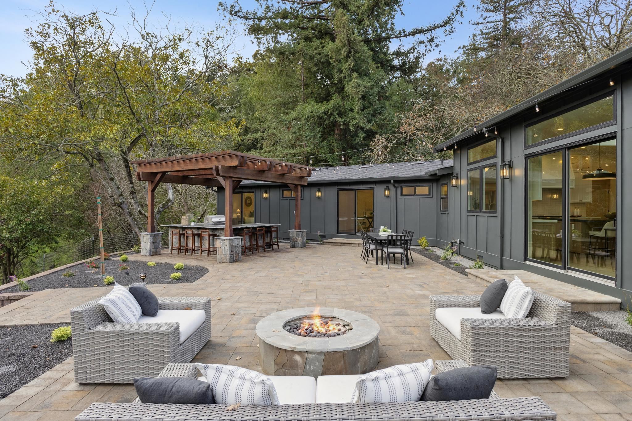 Detail Gallery Image 22 of 56 For 25 Snowberry Lane, Orinda,  CA 94563 - 5 Beds | 5/2 Baths