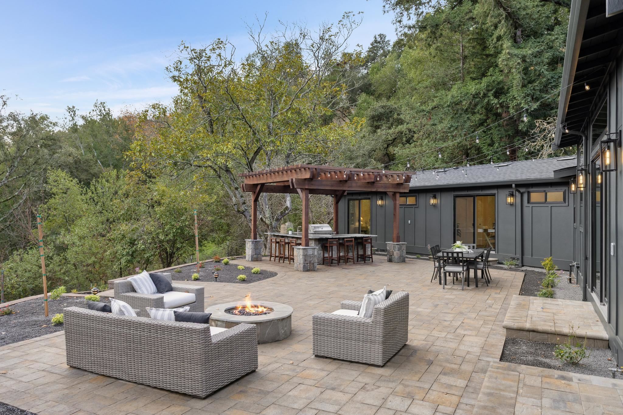 Detail Gallery Image 23 of 56 For 25 Snowberry Lane, Orinda,  CA 94563 - 5 Beds | 5/2 Baths