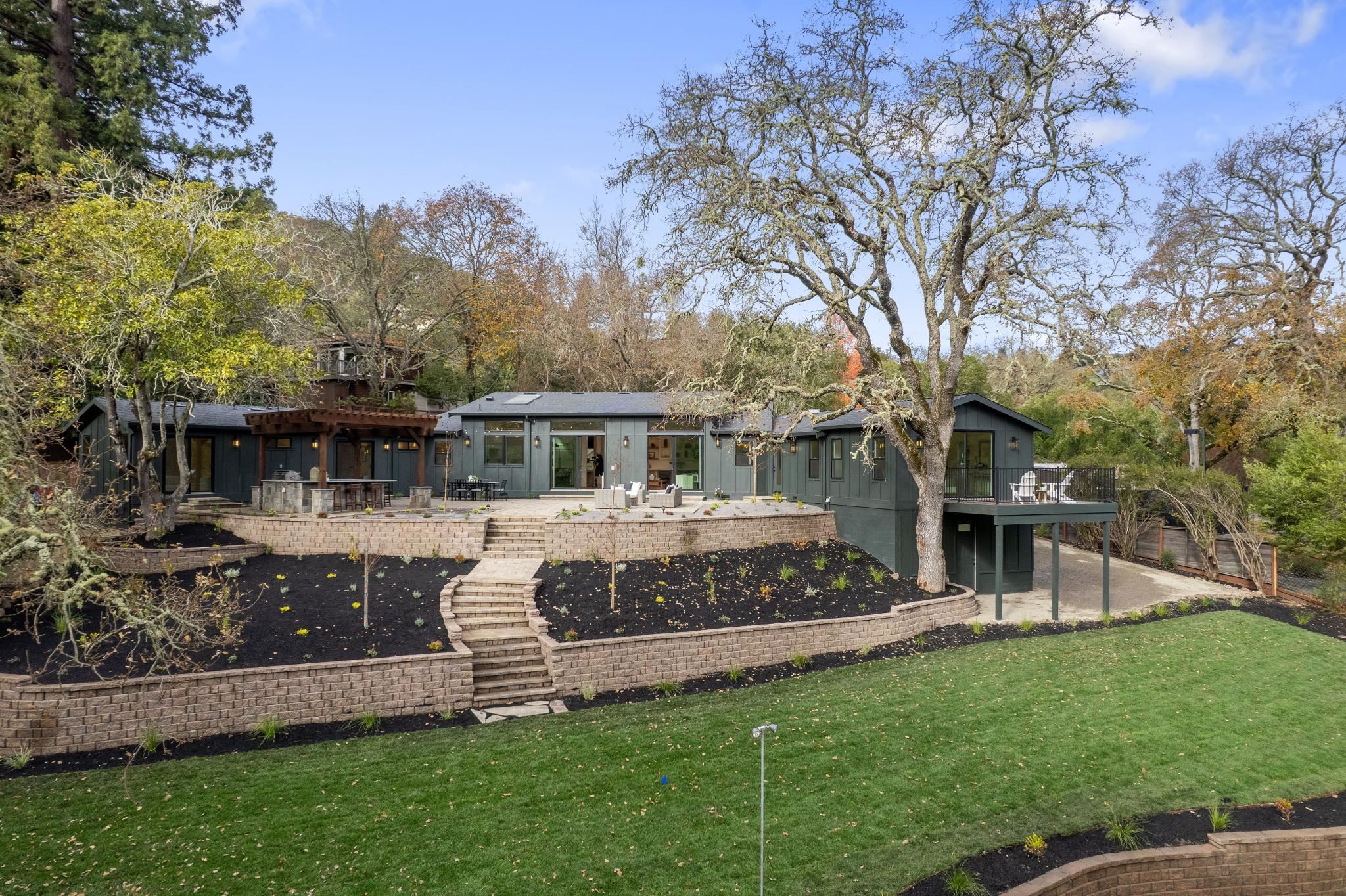 Detail Gallery Image 25 of 56 For 25 Snowberry Lane, Orinda,  CA 94563 - 5 Beds | 5/2 Baths