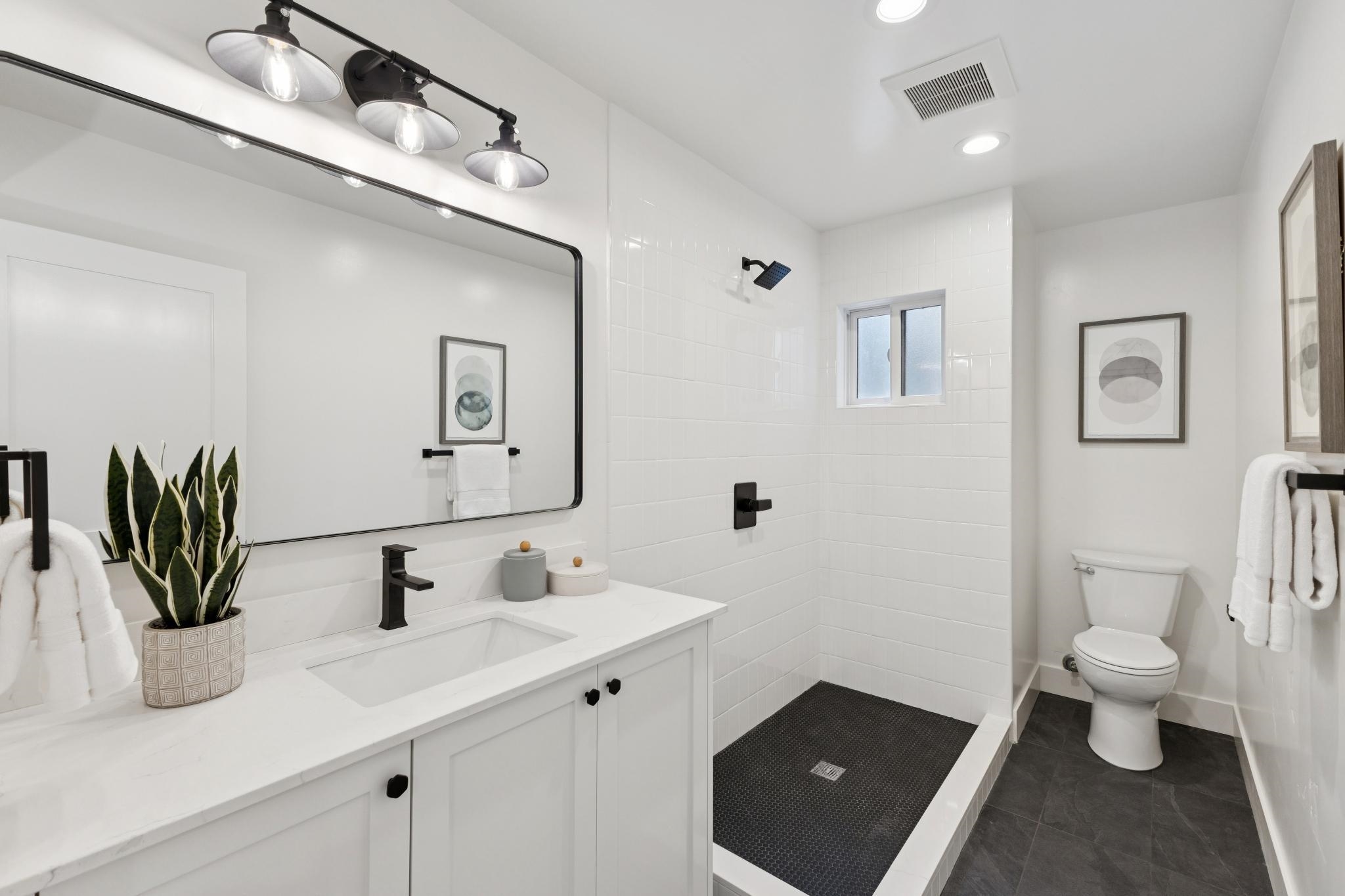 Detail Gallery Image 33 of 56 For 25 Snowberry Lane, Orinda,  CA 94563 - 5 Beds | 5/2 Baths