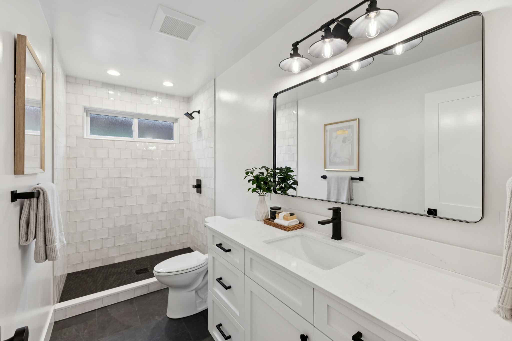 Detail Gallery Image 39 of 56 For 25 Snowberry Lane, Orinda,  CA 94563 - 5 Beds | 5/2 Baths