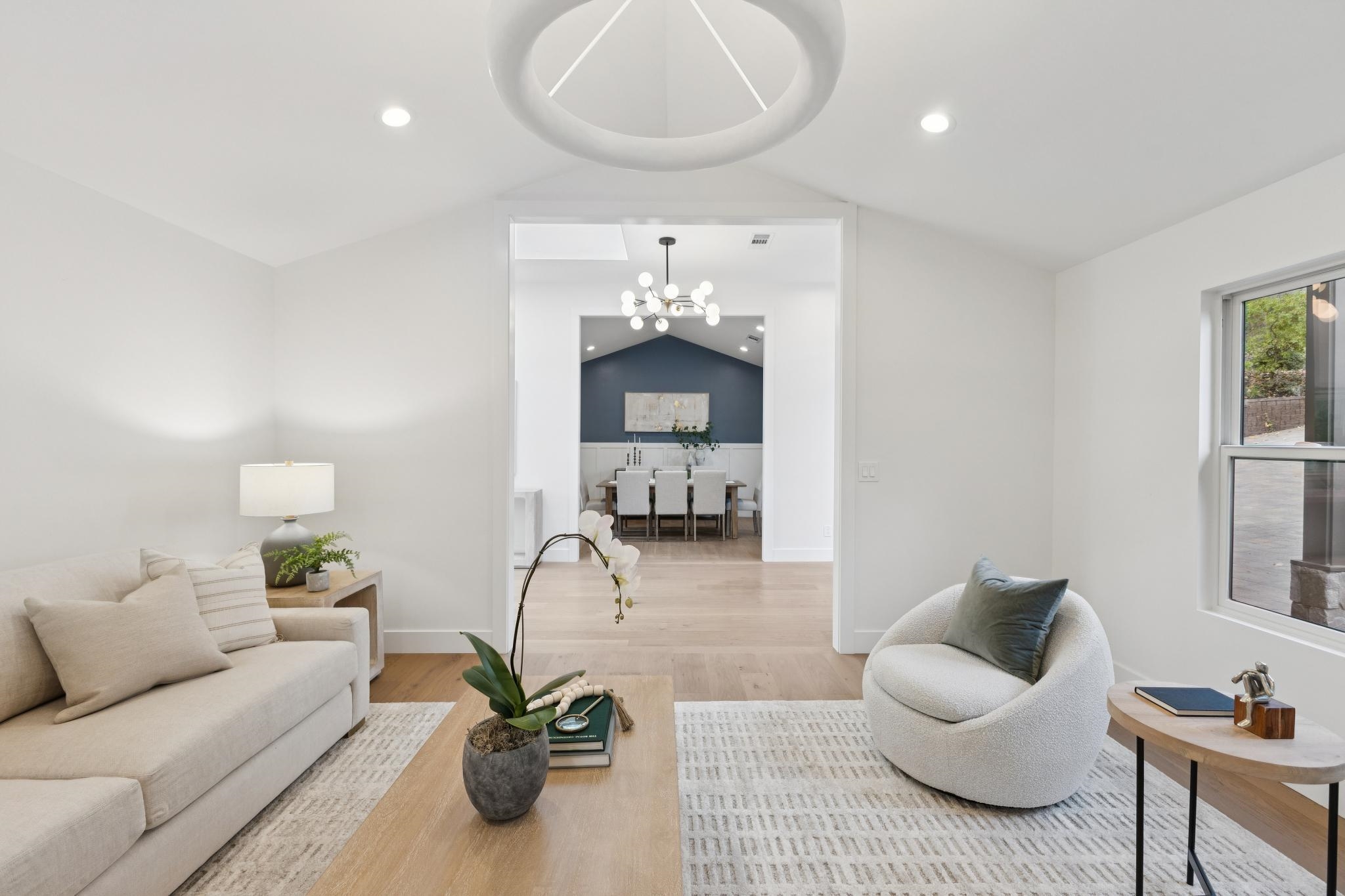 Detail Gallery Image 6 of 56 For 25 Snowberry Lane, Orinda,  CA 94563 - 5 Beds | 5/2 Baths