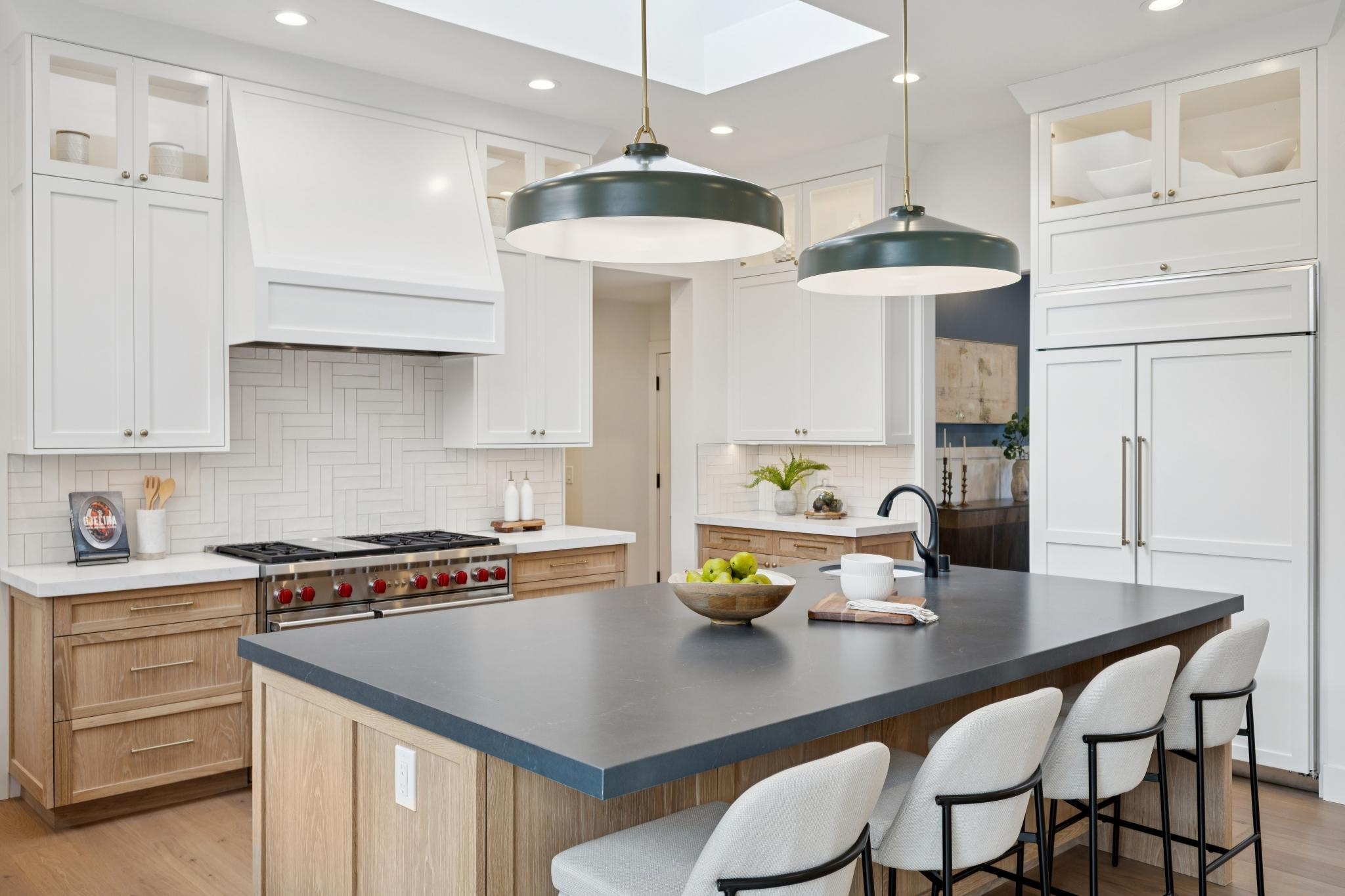 Detail Gallery Image 10 of 56 For 25 Snowberry Lane, Orinda,  CA 94563 - 5 Beds | 5/2 Baths