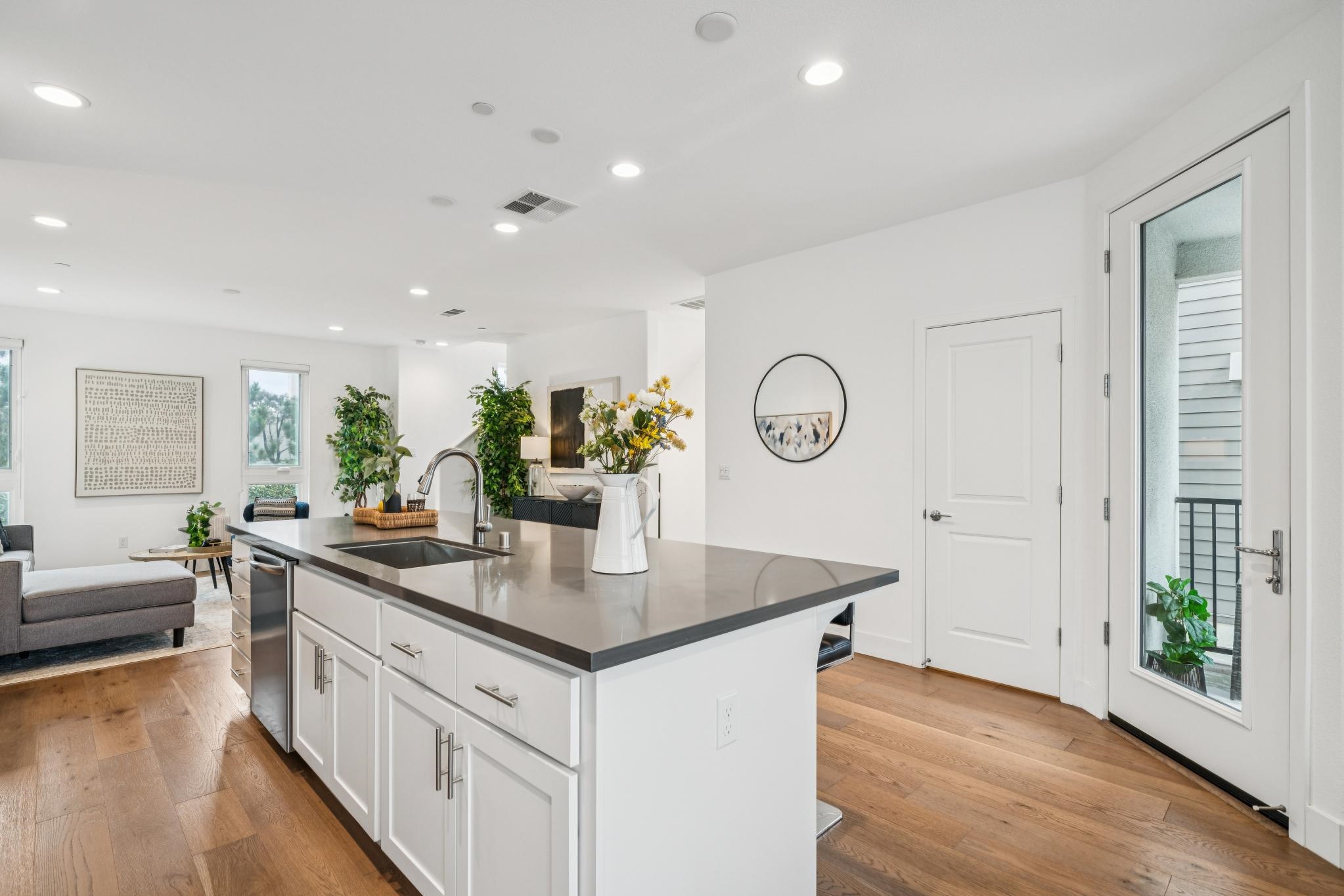 Detail Gallery Image 18 of 37 For 1440 Mast Cove Way, Richmond,  CA 94804 - 2 Beds | 2/1 Baths