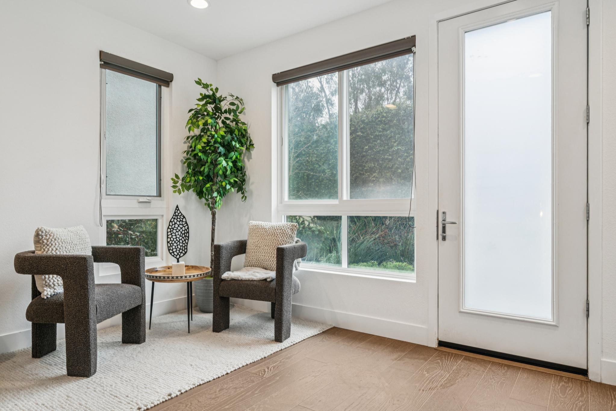 Detail Gallery Image 7 of 37 For 1440 Mast Cove Way, Richmond,  CA 94804 - 2 Beds | 2/1 Baths