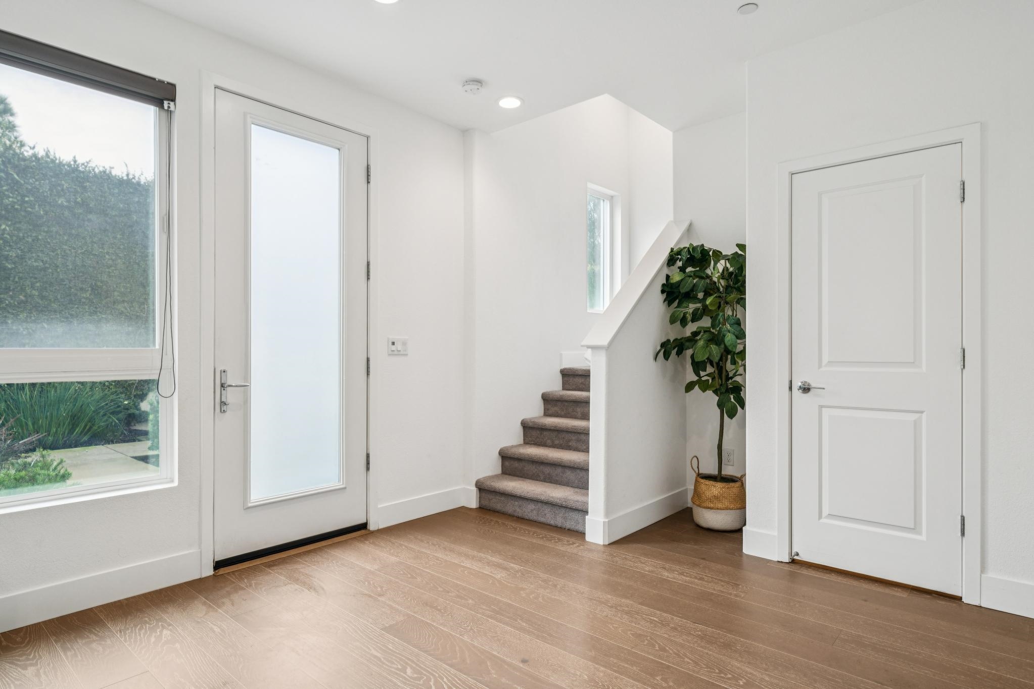 Detail Gallery Image 9 of 37 For 1440 Mast Cove Way, Richmond,  CA 94804 - 2 Beds | 2/1 Baths