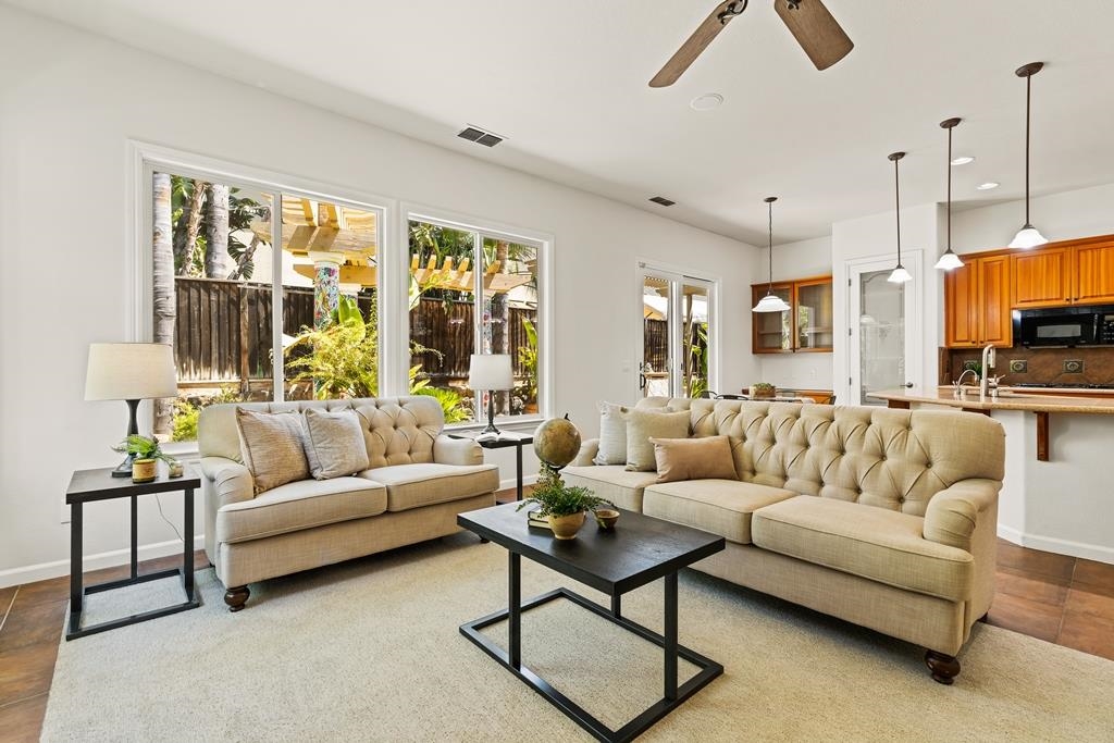 Detail Gallery Image 15 of 49 For 3146 Castle Rock Loop, Discovery Bay,  CA 94505 - 3 Beds | 2/1 Baths