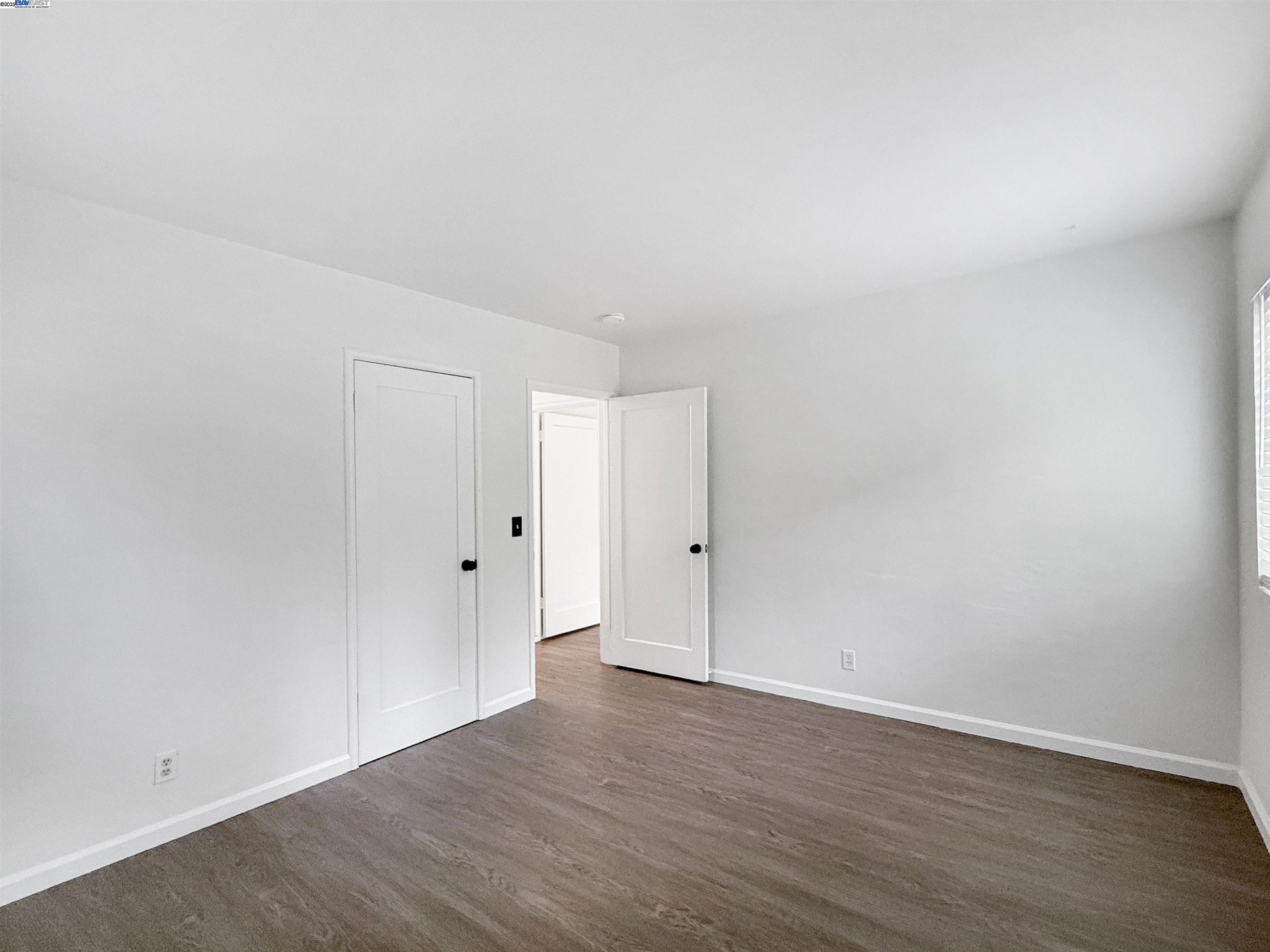 Detail Gallery Image 14 of 39 For 1516 Grove Way, Hayward,  CA 94546 - 3 Beds | 2 Baths