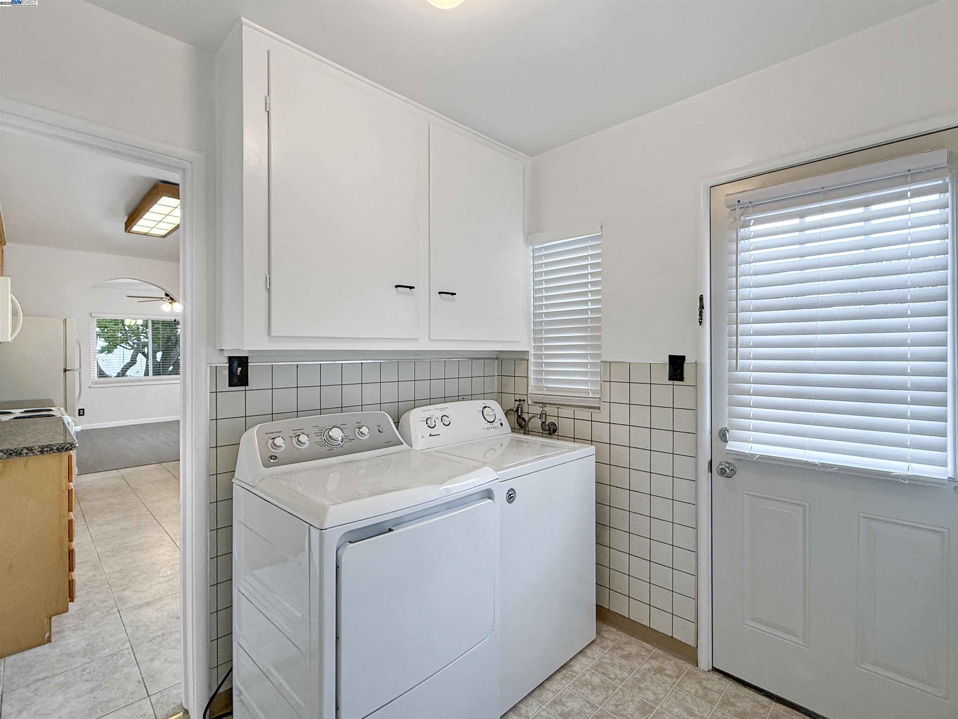 Detail Gallery Image 27 of 39 For 1516 Grove Way, Hayward,  CA 94546 - 3 Beds | 2 Baths
