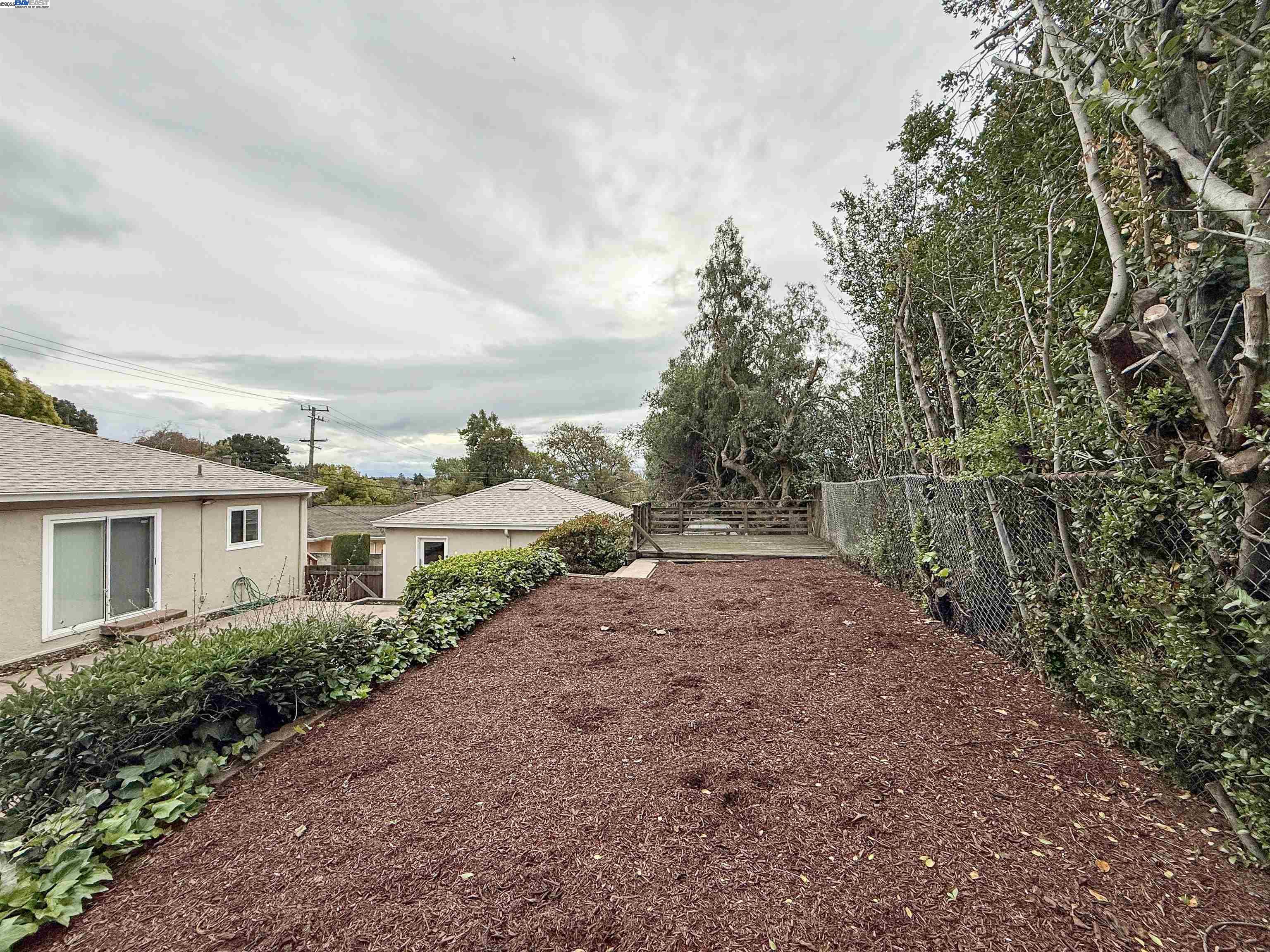 Detail Gallery Image 29 of 39 For 1516 Grove Way, Hayward,  CA 94546 - 3 Beds | 2 Baths