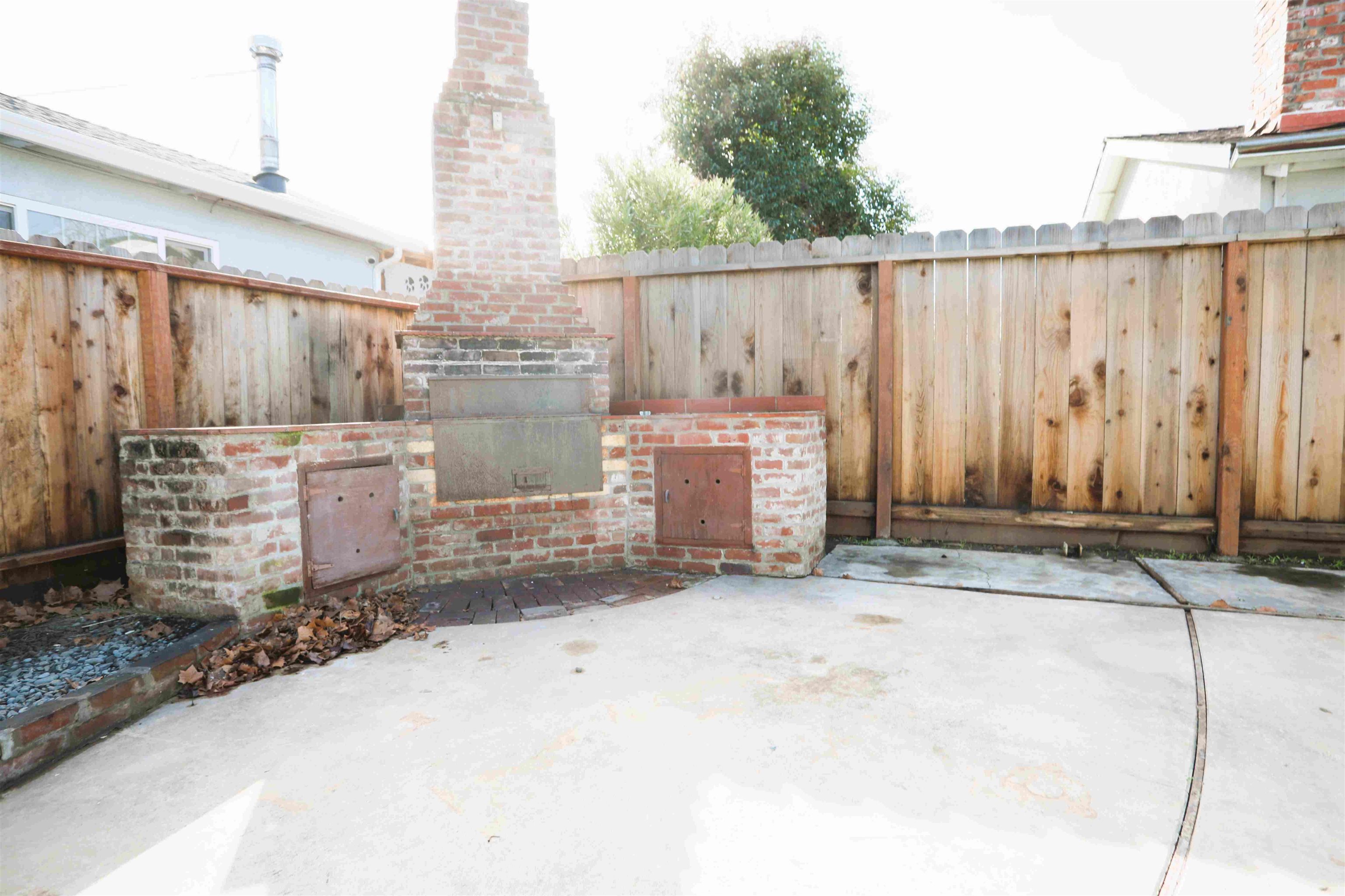 Detail Gallery Image 13 of 25 For 17031 via Corona, San Lorenzo,  CA 94580 - 3 Beds | 2 Baths