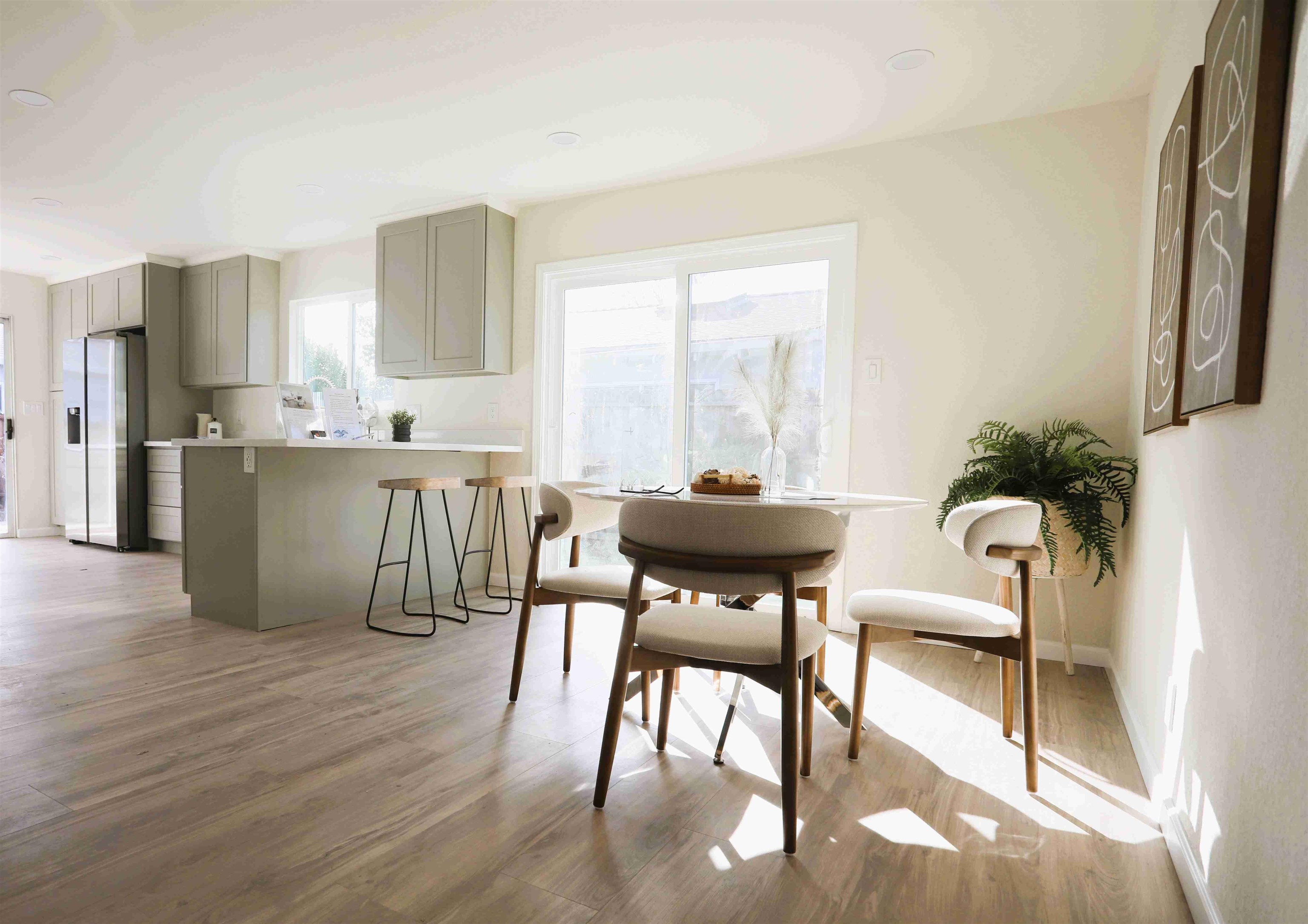 Detail Gallery Image 4 of 25 For 17031 via Corona, San Lorenzo,  CA 94580 - 3 Beds | 2 Baths