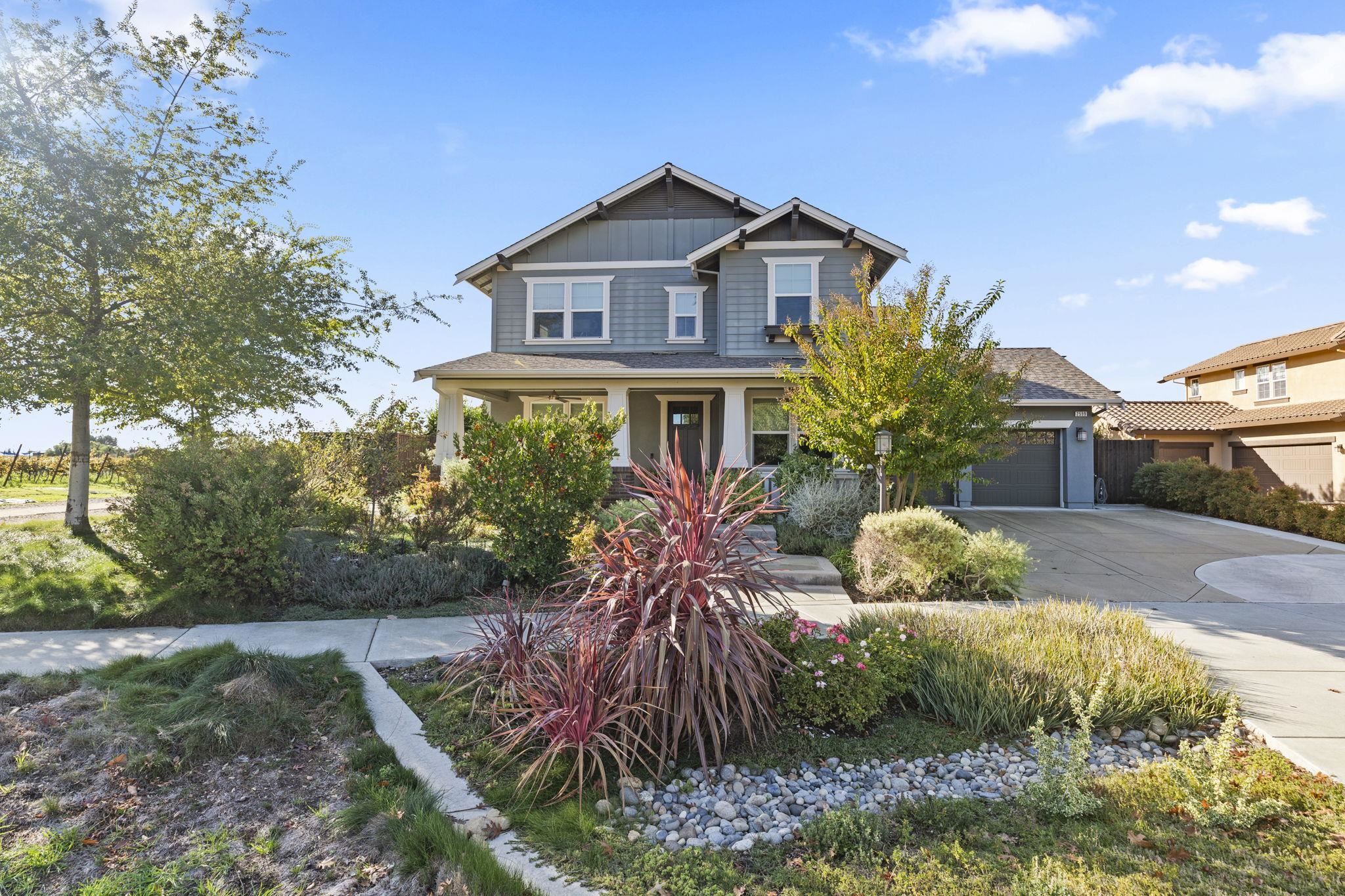 Detail Gallery Image 2 of 57 For 2599 Cooper Cir, Livermore,  CA 94550 - 4 Beds | 3 Baths