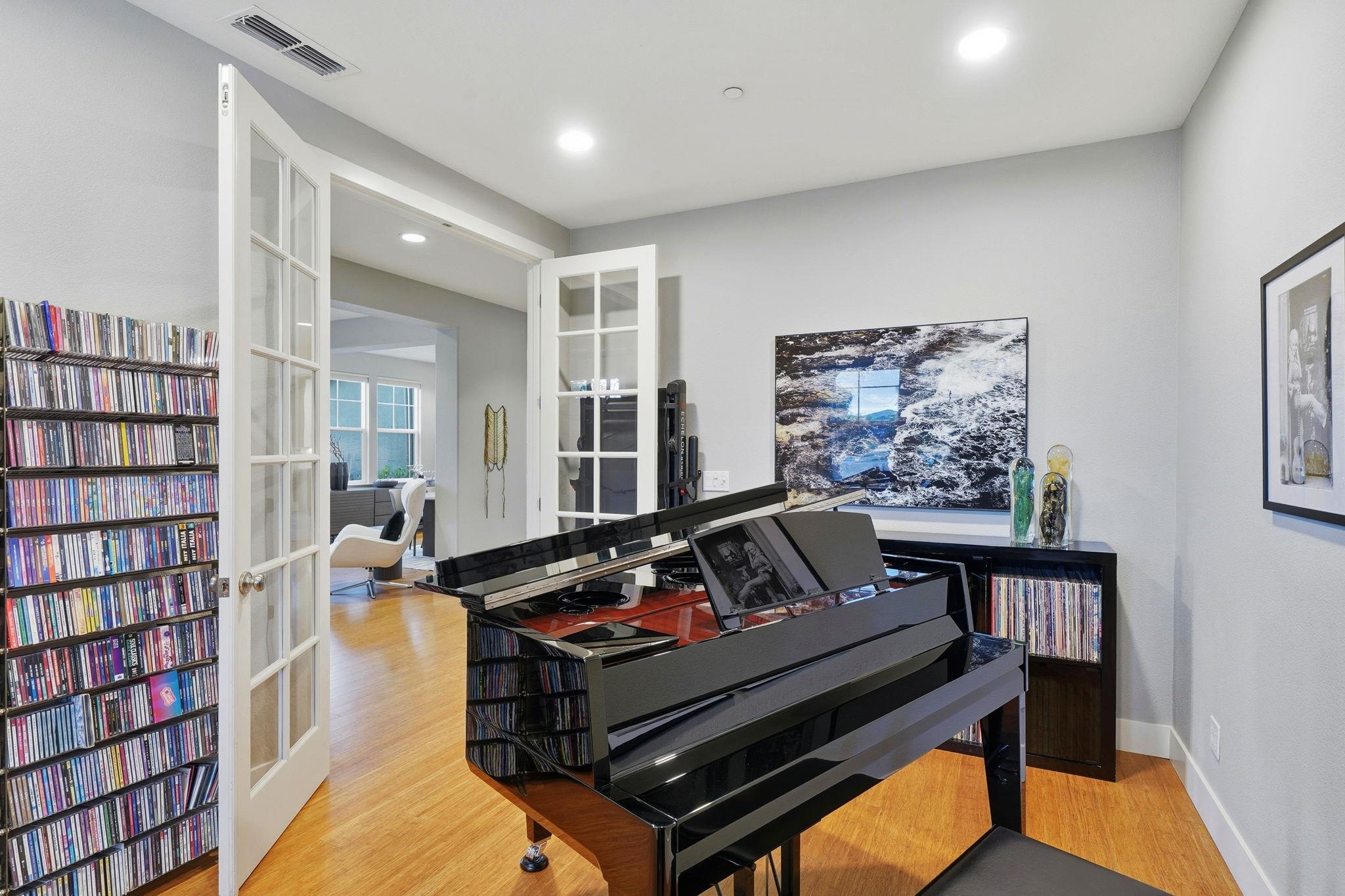 Detail Gallery Image 12 of 57 For 2599 Cooper Cir, Livermore,  CA 94550 - 4 Beds | 3 Baths