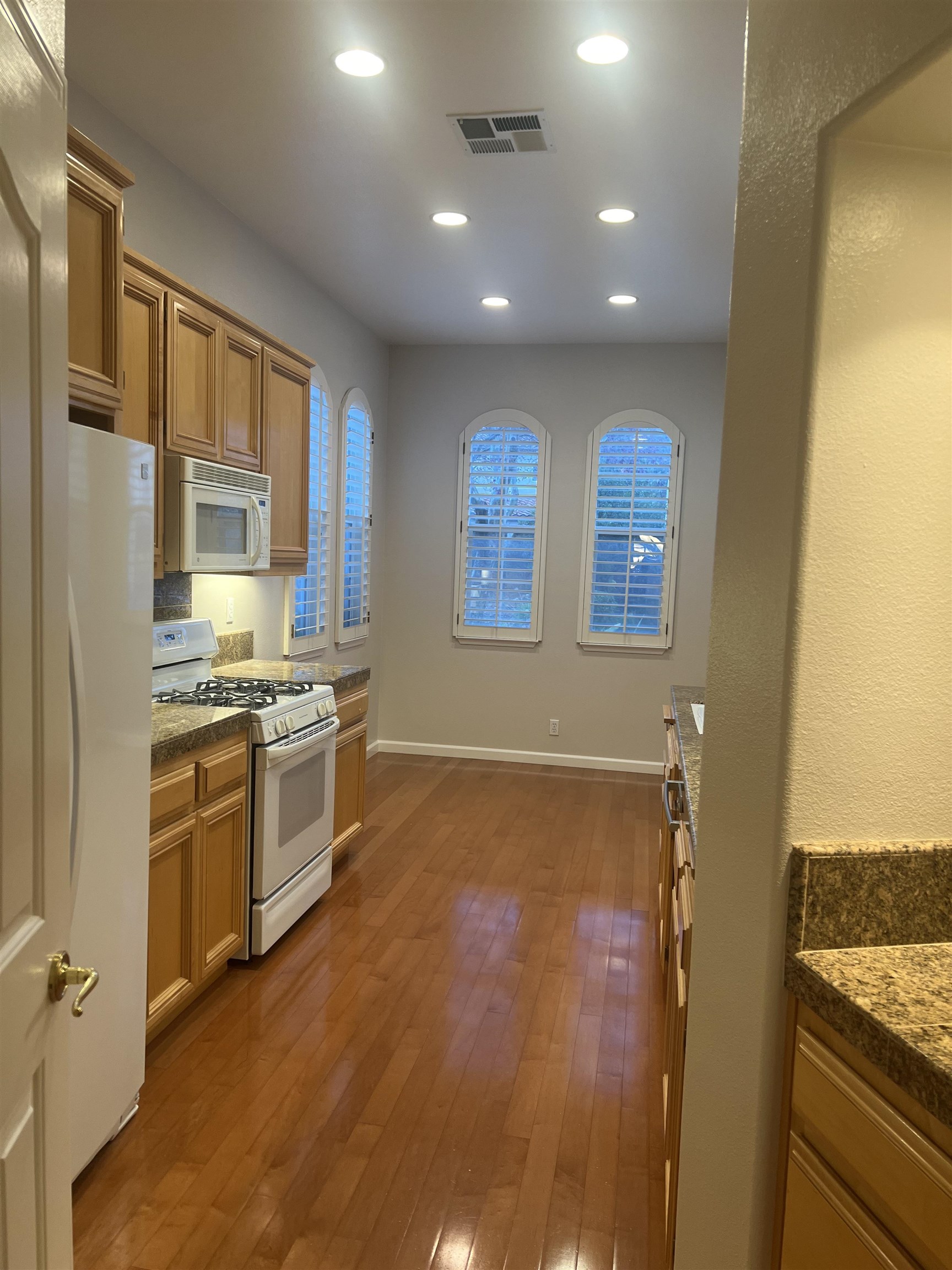 Detail Gallery Image 3 of 23 For 2133 Watercress Pl, San Ramon,  CA 94582 - 3 Beds | 2 Baths