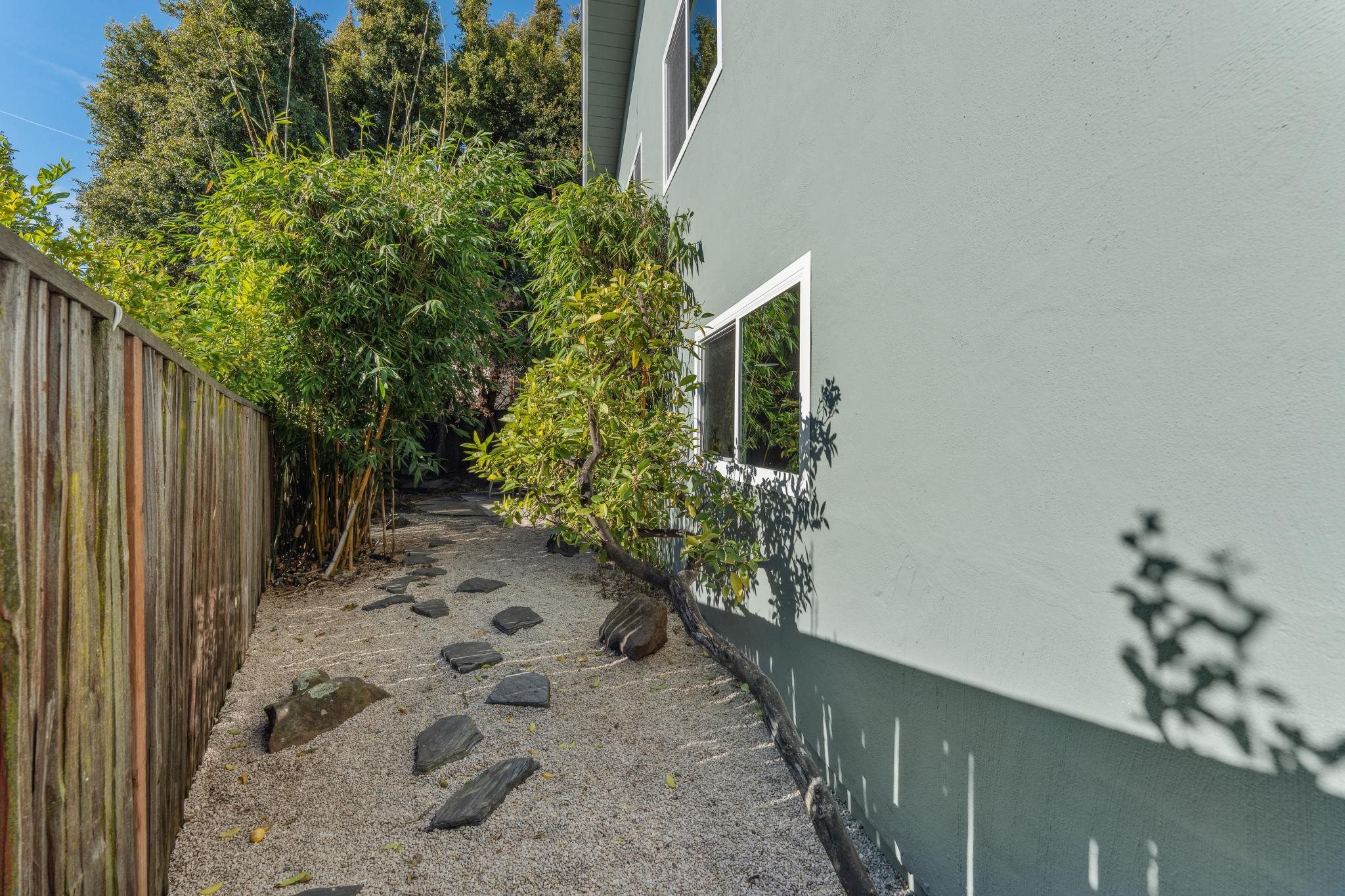 Detail Gallery Image 38 of 48 For 1769 Walnut, El Cerrito,  CA 94530-1918 - 3 Beds | 2 Baths