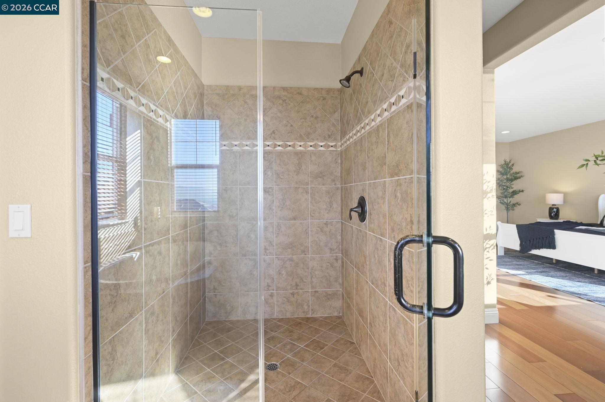 Detail Gallery Image 35 of 49 For 2550 Molinaro Way, Dublin,  CA 94568 - 5 Beds | 3/1 Baths