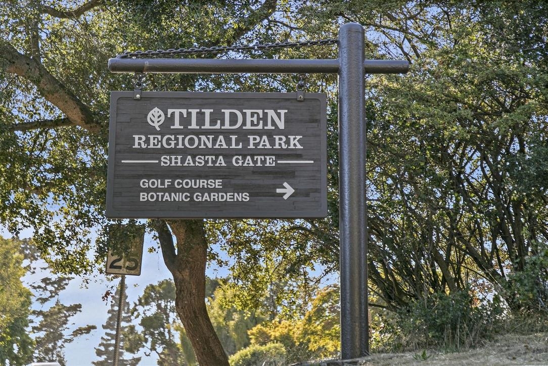 Detail Gallery Image 33 of 38 For 1438 Grizzly Peak Blvd, Berkeley,  CA 94708 - 3 Beds | 2 Baths