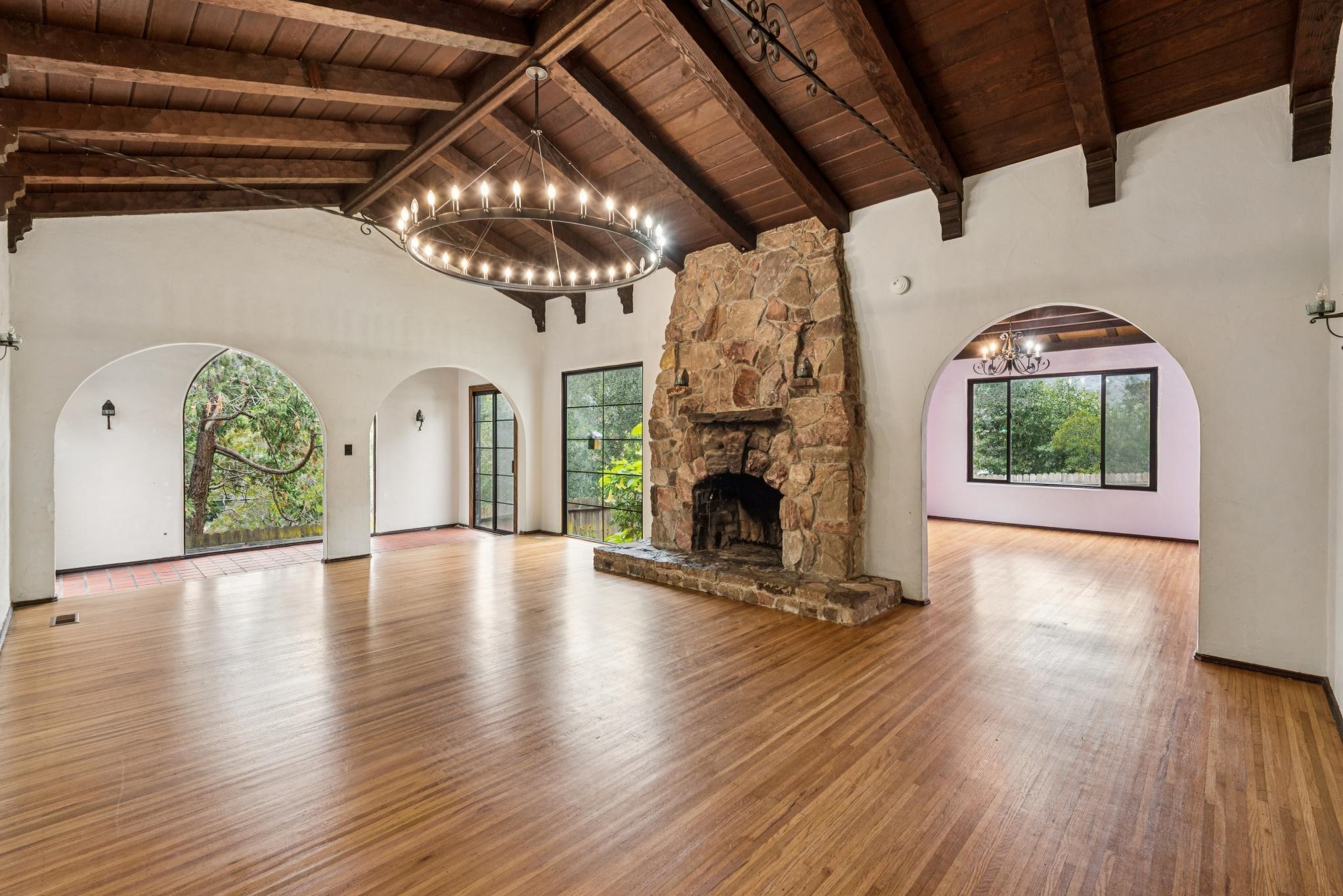 Detail Gallery Image 21 of 53 For 3655 Calafia Ave, Oakland,  CA 94605 - 3 Beds | 1/1 Baths