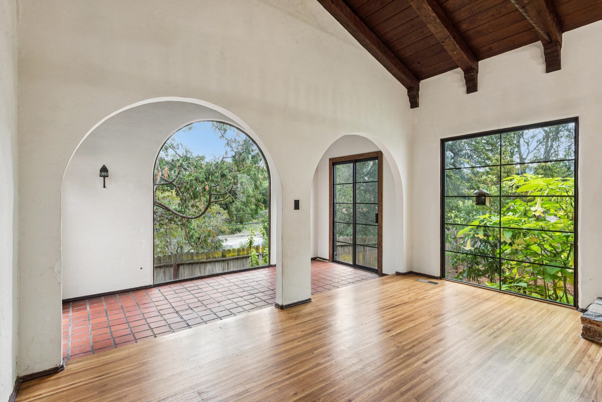 Detail Gallery Image 23 of 53 For 3655 Calafia Ave, Oakland,  CA 94605 - 3 Beds | 1/1 Baths