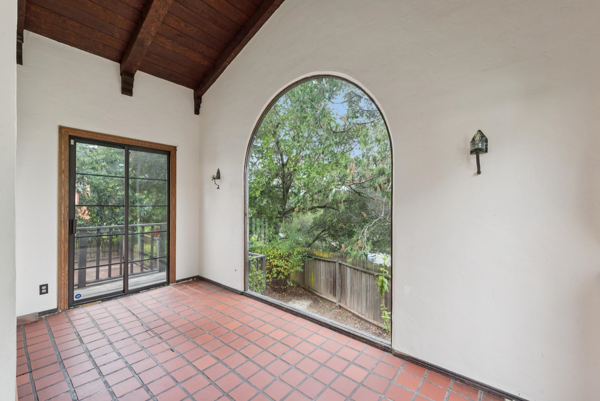 Detail Gallery Image 26 of 53 For 3655 Calafia Ave, Oakland,  CA 94605 - 3 Beds | 1/1 Baths