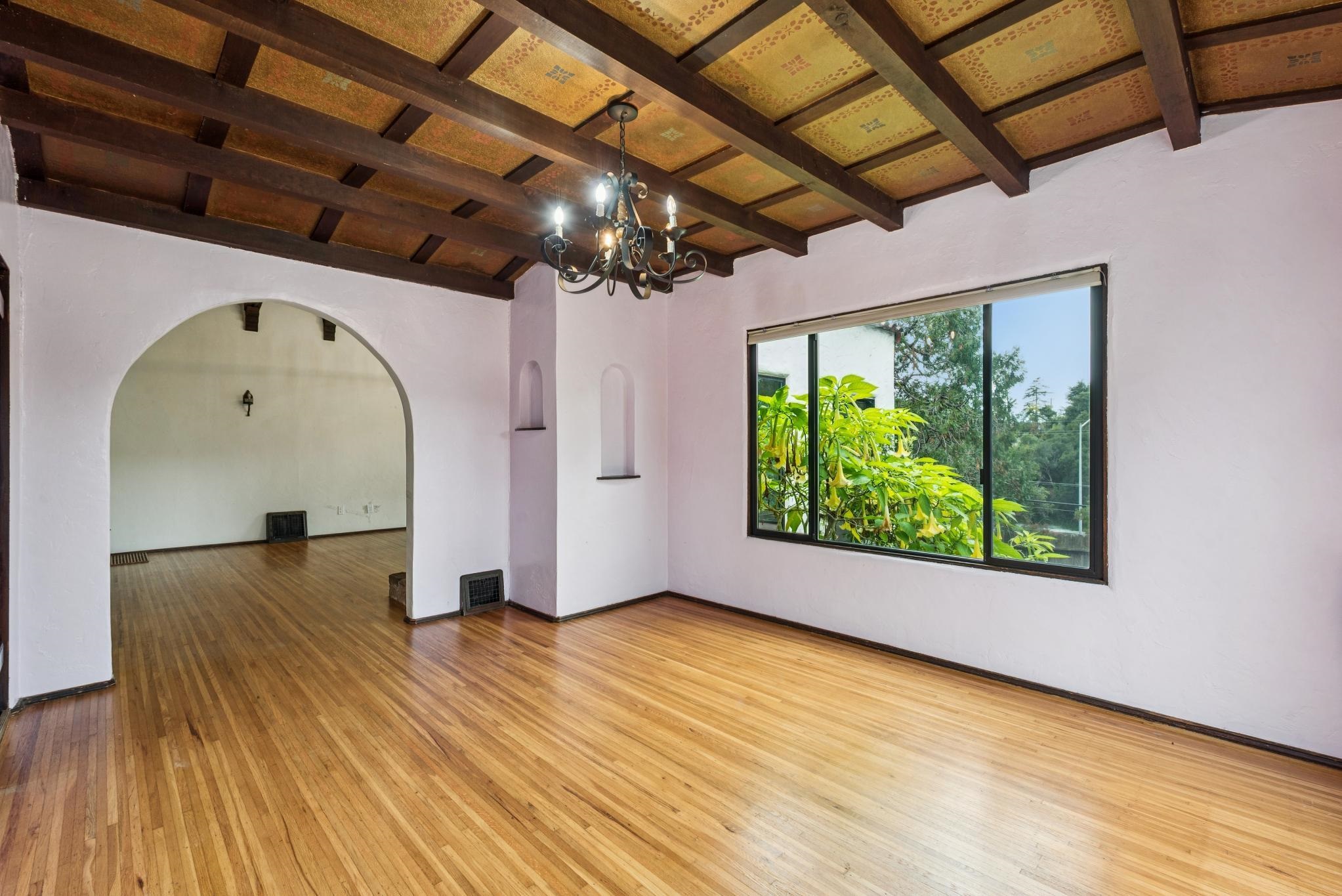 Detail Gallery Image 30 of 53 For 3655 Calafia Ave, Oakland,  CA 94605 - 3 Beds | 1/1 Baths