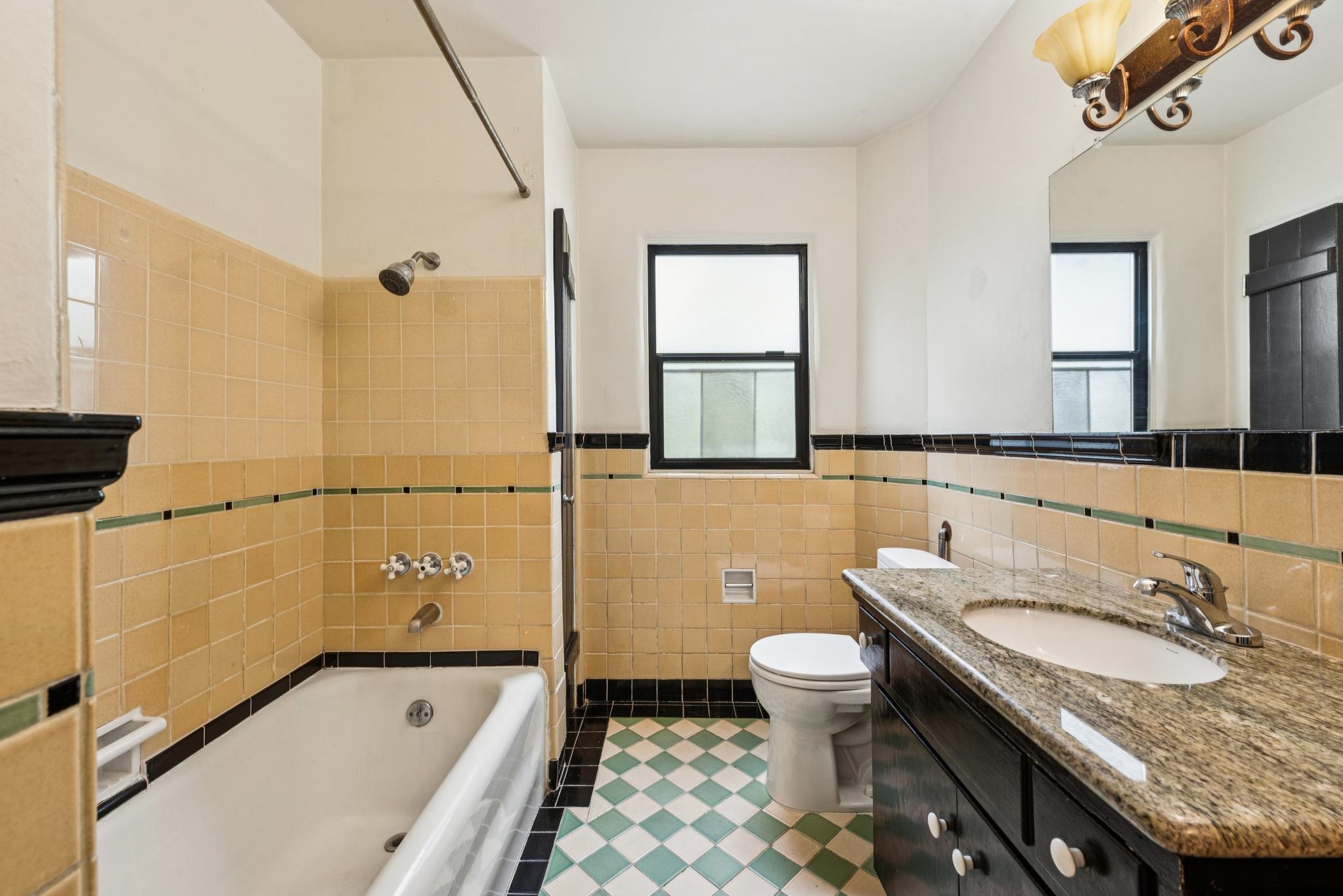 Detail Gallery Image 38 of 53 For 3655 Calafia Ave, Oakland,  CA 94605 - 3 Beds | 1/1 Baths