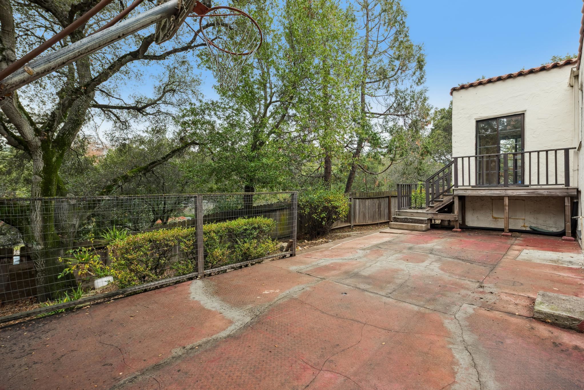 Detail Gallery Image 48 of 53 For 3655 Calafia Ave, Oakland,  CA 94605 - 3 Beds | 1/1 Baths