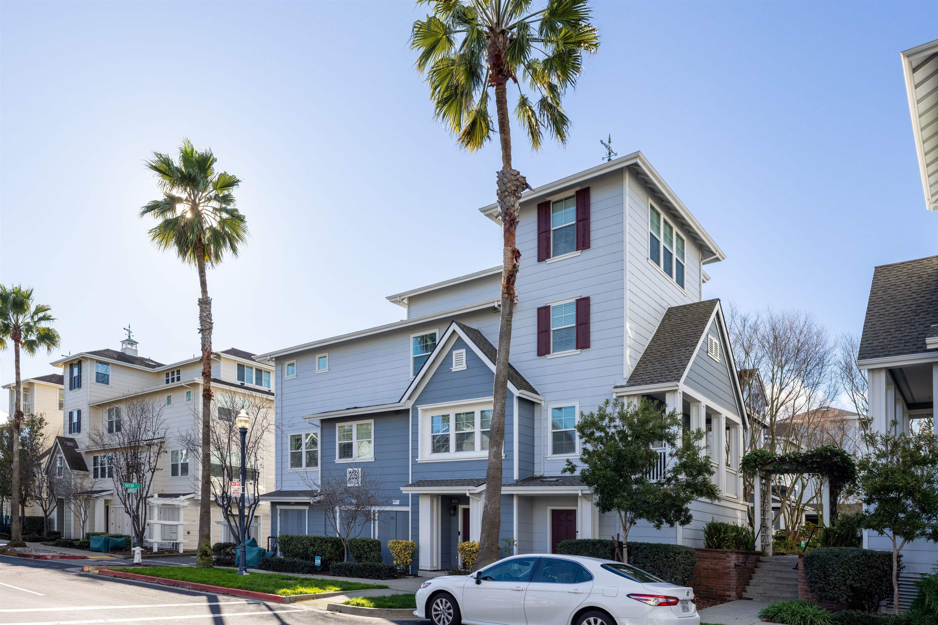 Detail Gallery Image 2 of 57 For 2059 Northshore, Richmond,  CA 94804-2582 - 3 Beds | 2/1 Baths