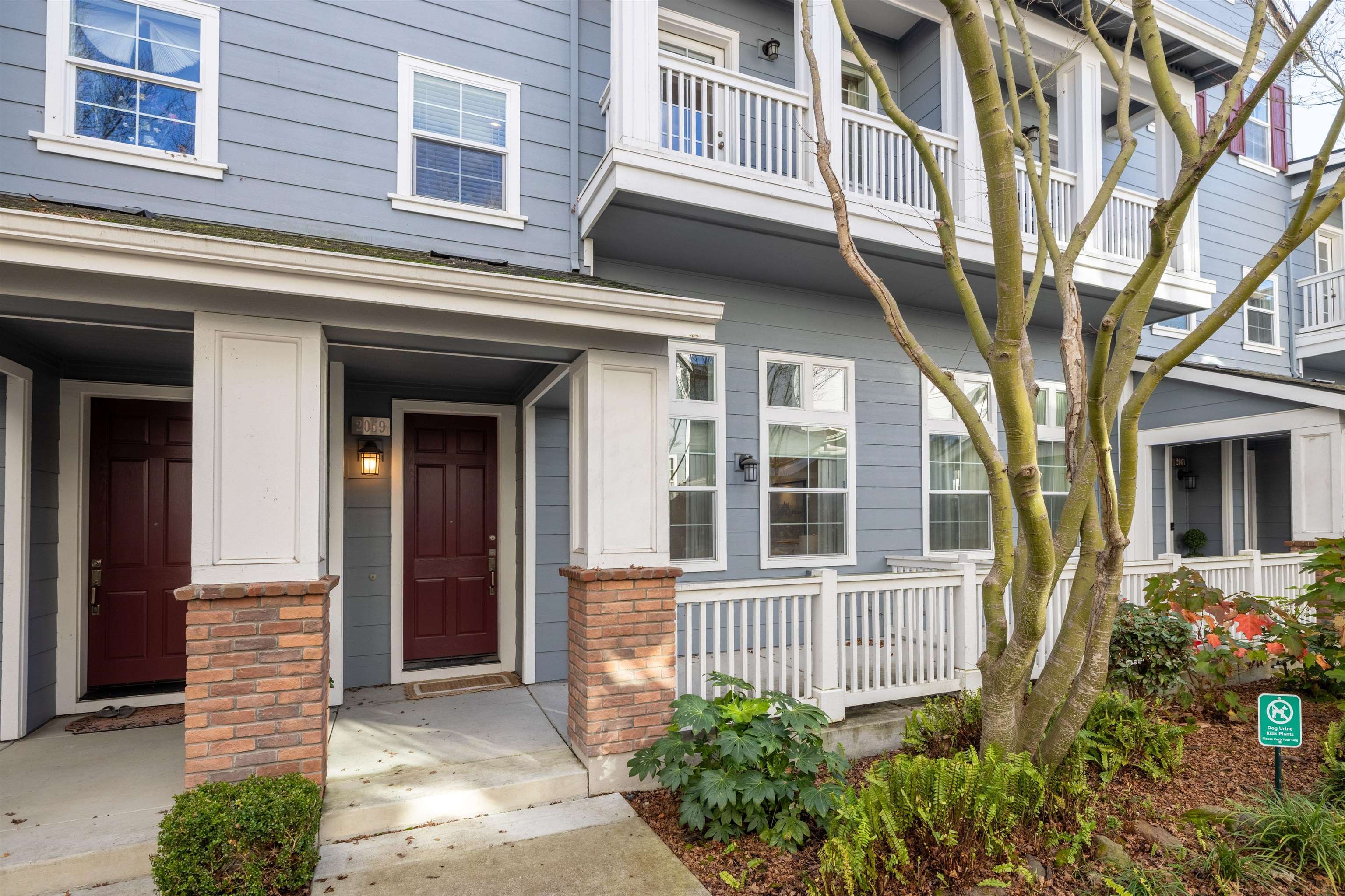 Detail Gallery Image 11 of 57 For 2059 Northshore, Richmond,  CA 94804-2582 - 3 Beds | 2/1 Baths