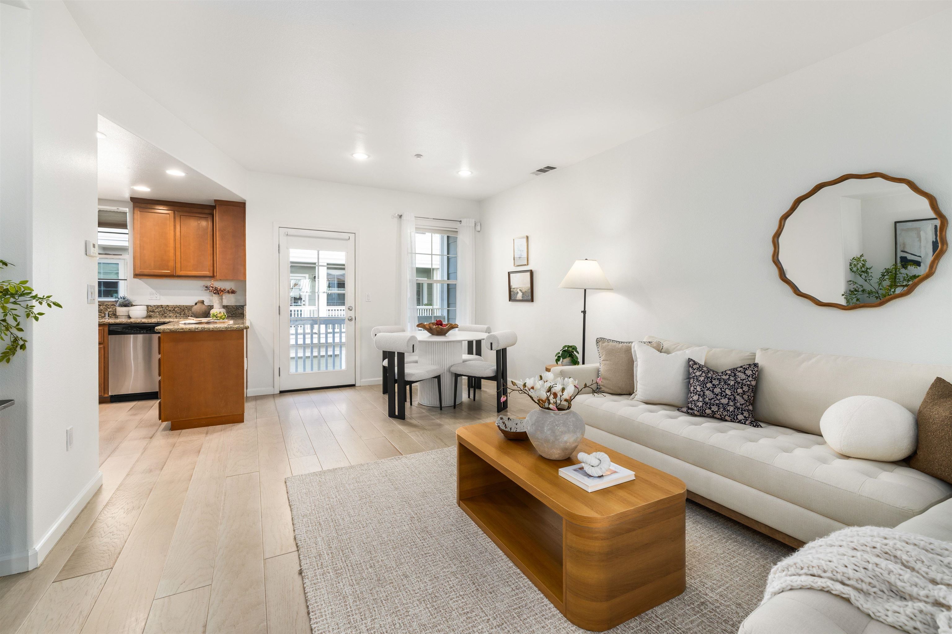 Detail Gallery Image 17 of 57 For 2059 Northshore, Richmond,  CA 94804-2582 - 3 Beds | 2/1 Baths