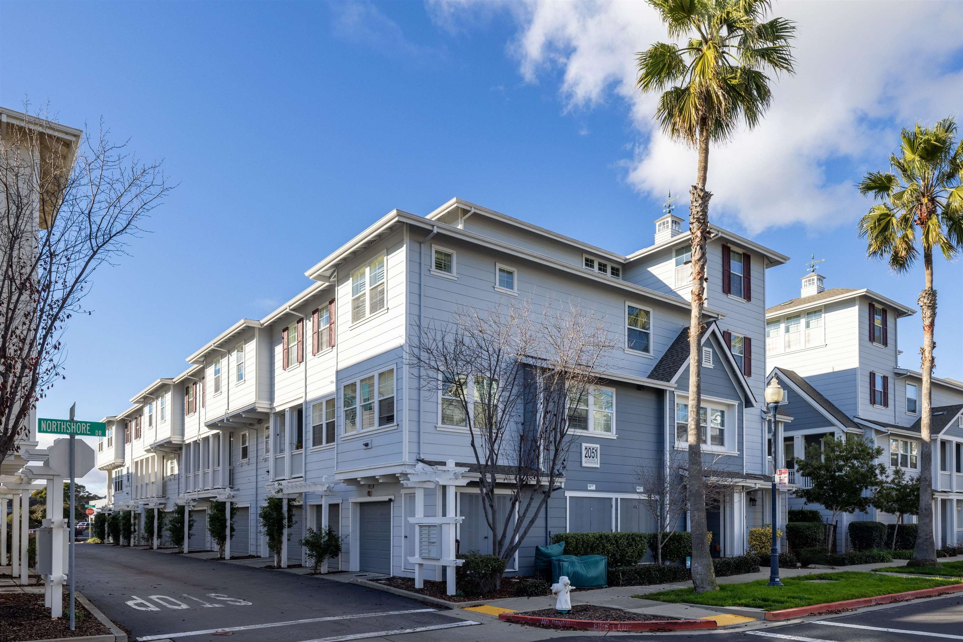 Detail Gallery Image 3 of 57 For 2059 Northshore, Richmond,  CA 94804-2582 - 3 Beds | 2/1 Baths