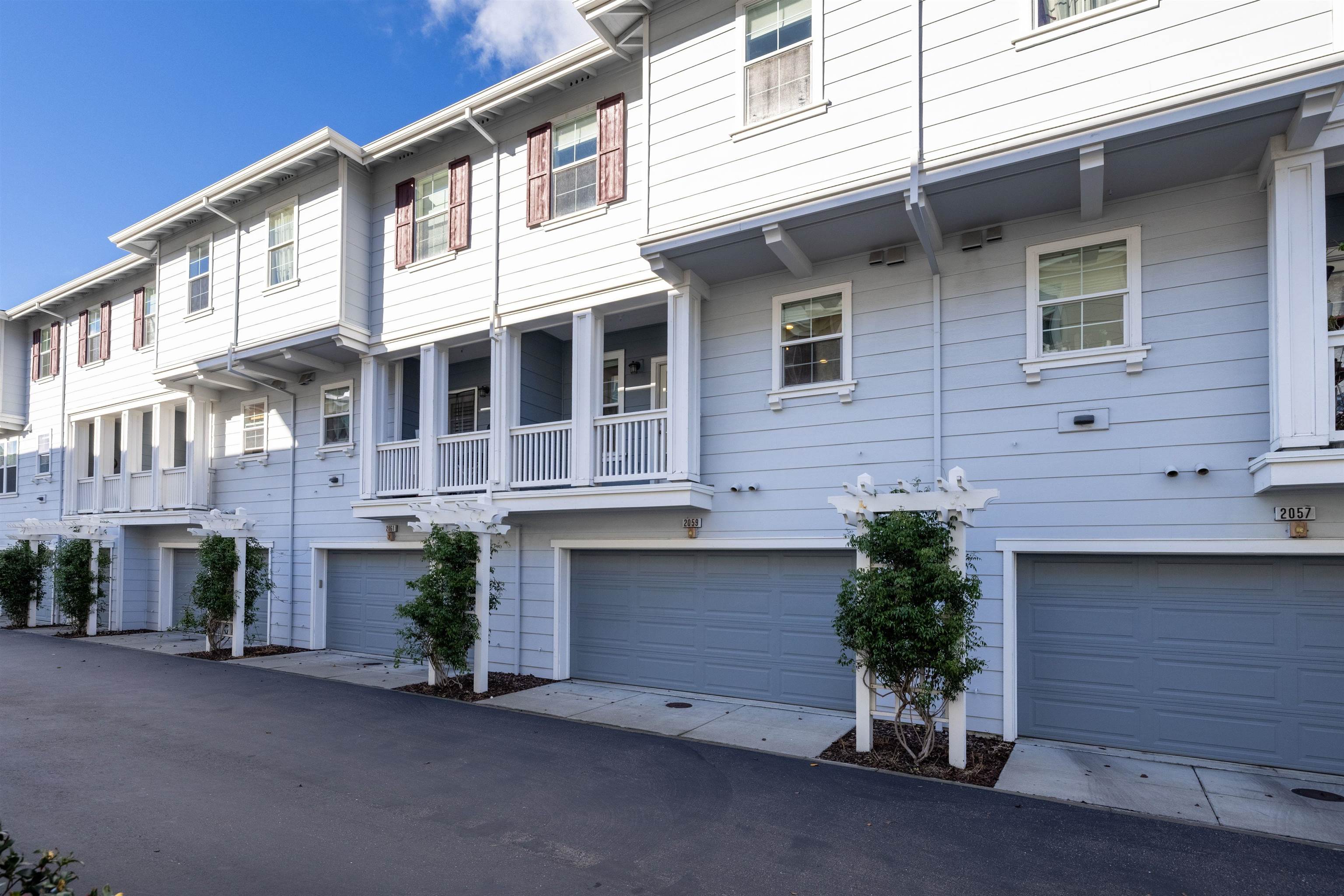 Detail Gallery Image 4 of 57 For 2059 Northshore, Richmond,  CA 94804-2582 - 3 Beds | 2/1 Baths