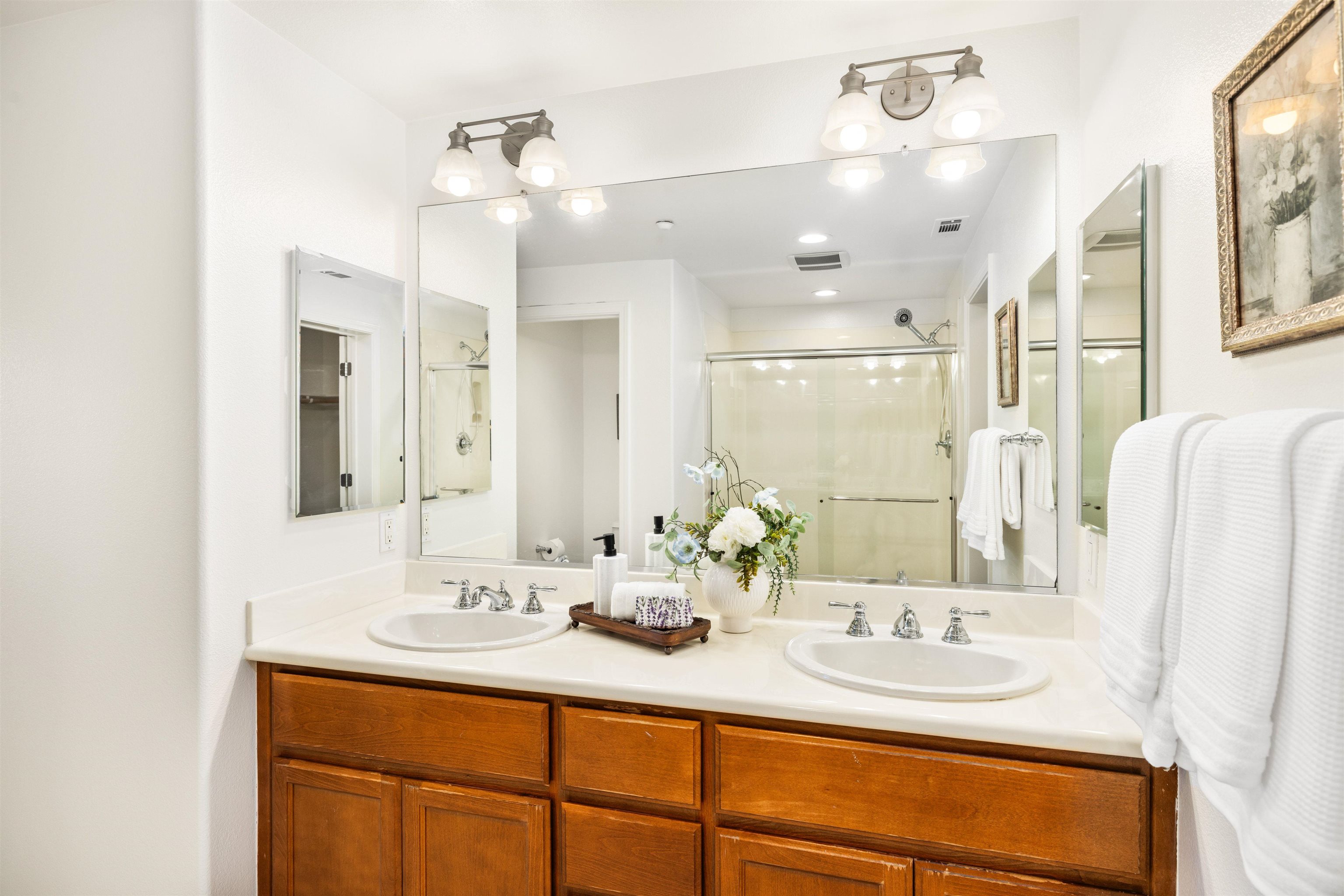 Detail Gallery Image 35 of 57 For 2059 Northshore, Richmond,  CA 94804-2582 - 3 Beds | 2/1 Baths